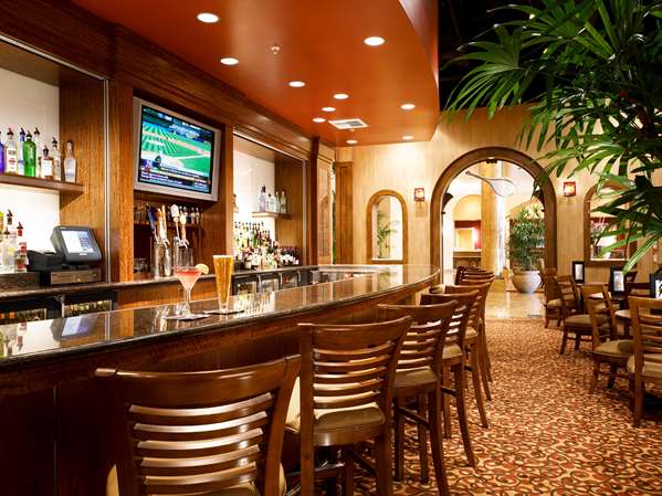Restaurant - DoubleTree Suites by Hilton Hotel Anaheim Resort Convention Center