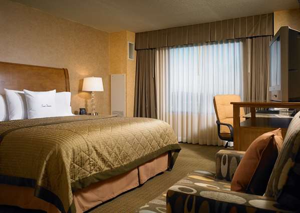  - DoubleTree Suites by Hilton Hotel Anaheim Resort Convention Center