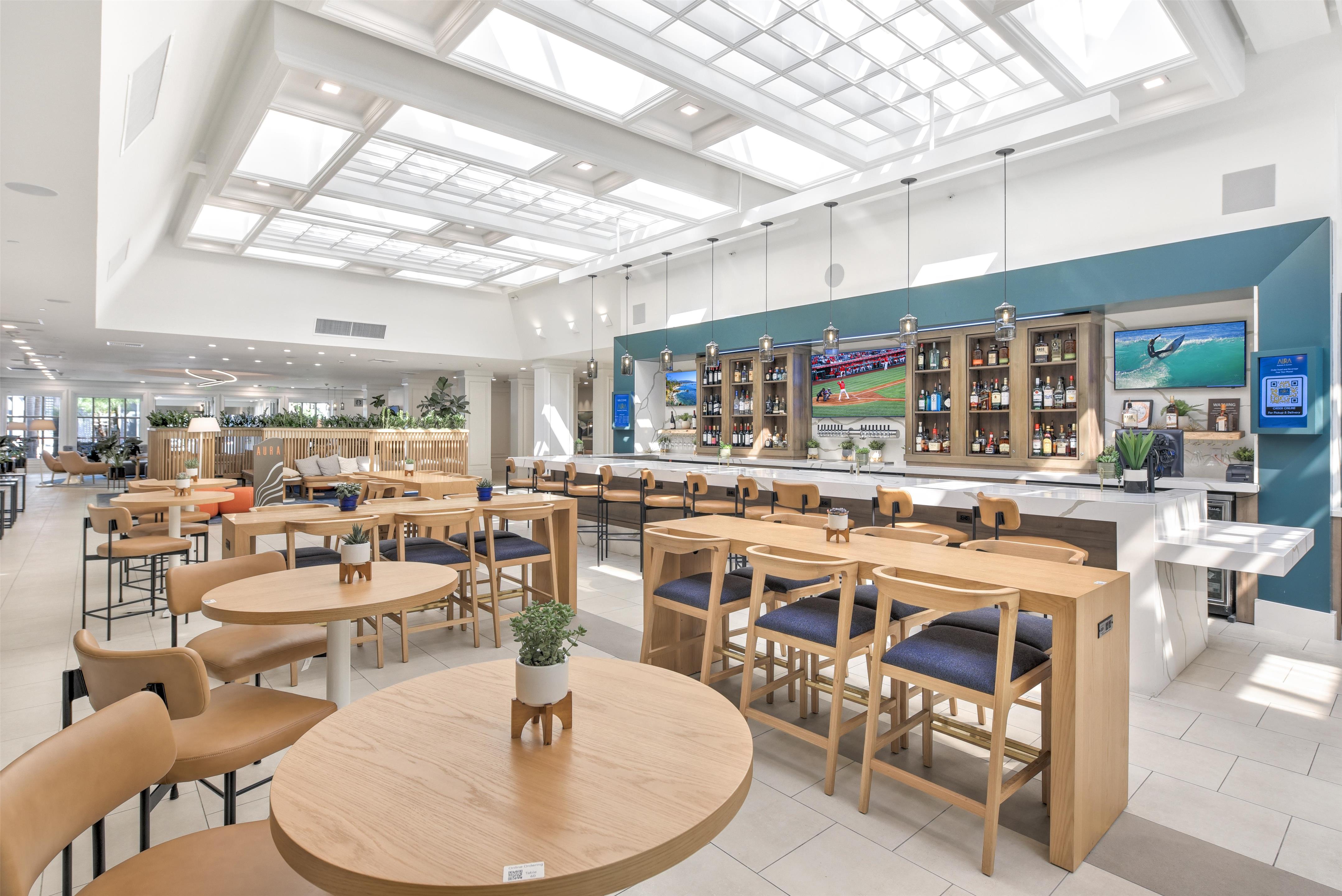 BarLounge | Hilton Irvine/Orange County Airport