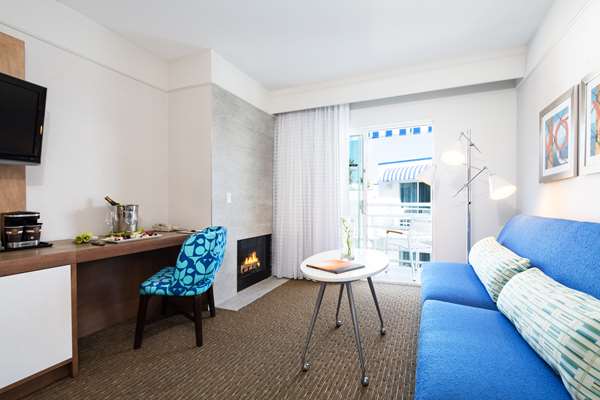  - DoubleTree Suites by Hilton Dana Point - I-5, Exit 79