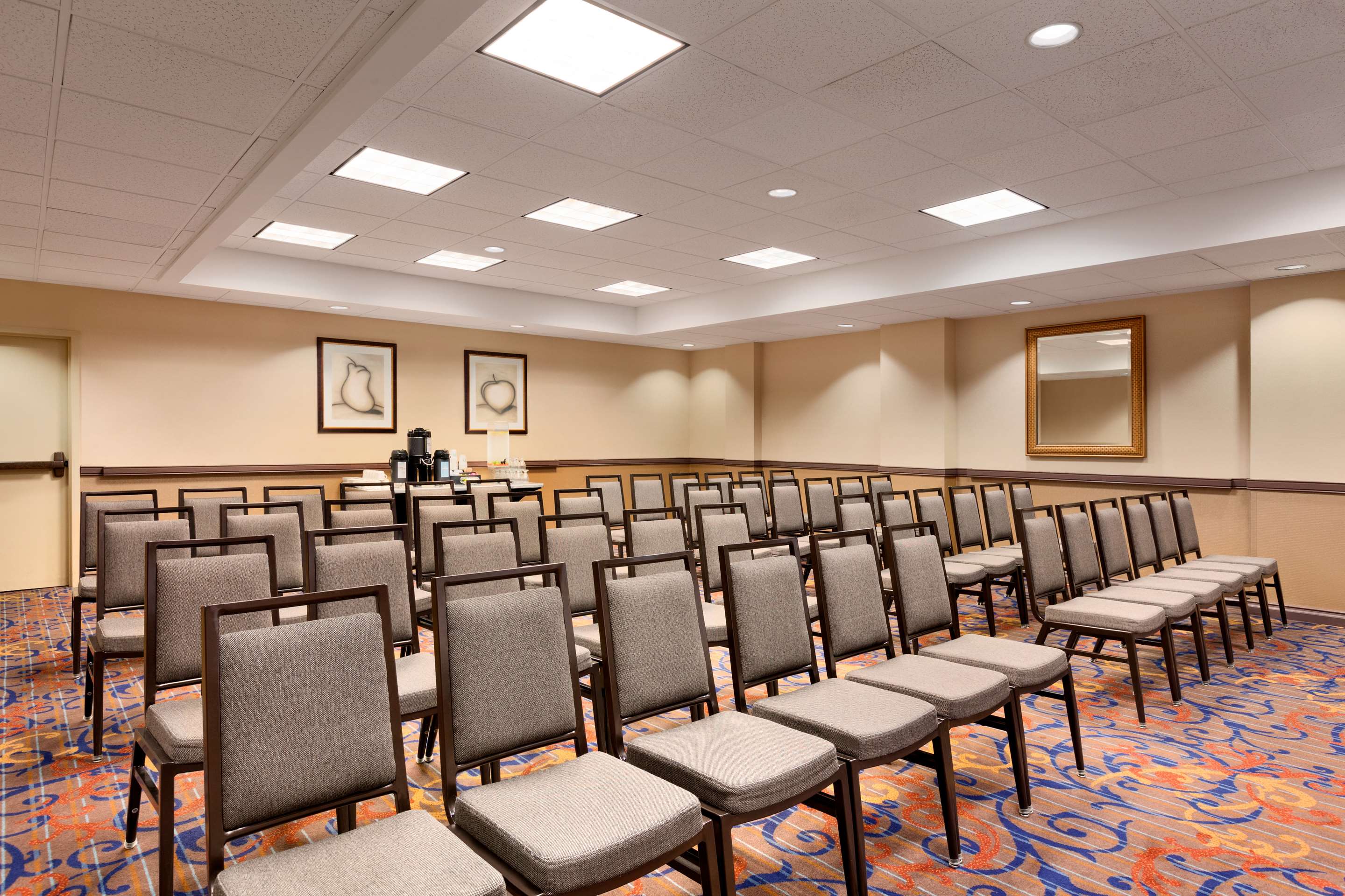 Meeting Room | Embassy Suites by Hilton Santa Clara Silicon Valley