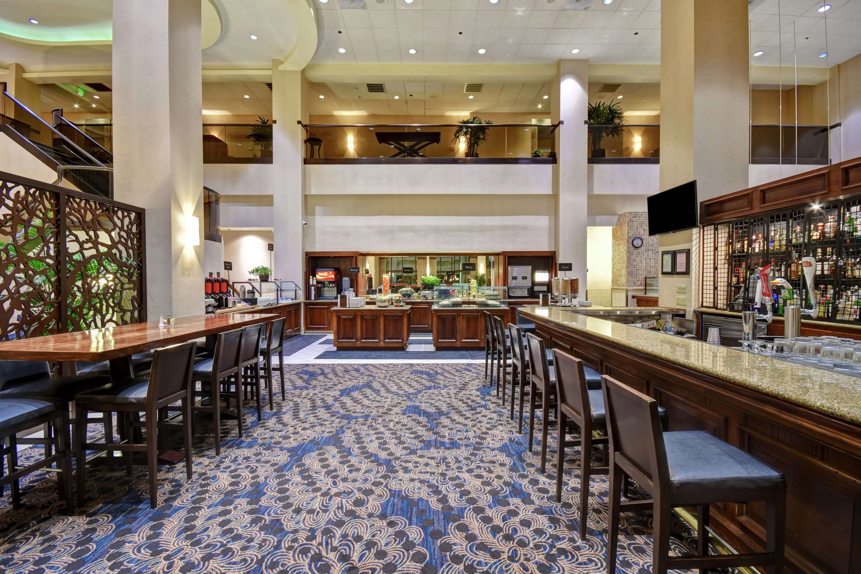 BarLounge | Embassy Suites by Hilton Santa Clara Silicon Valley