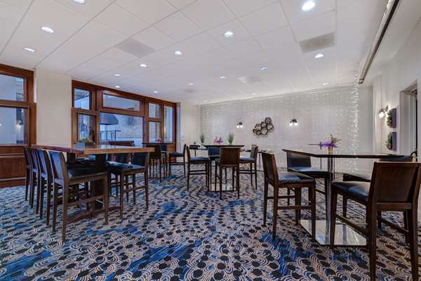 Restaurant - Embassy Suites Santa Clara