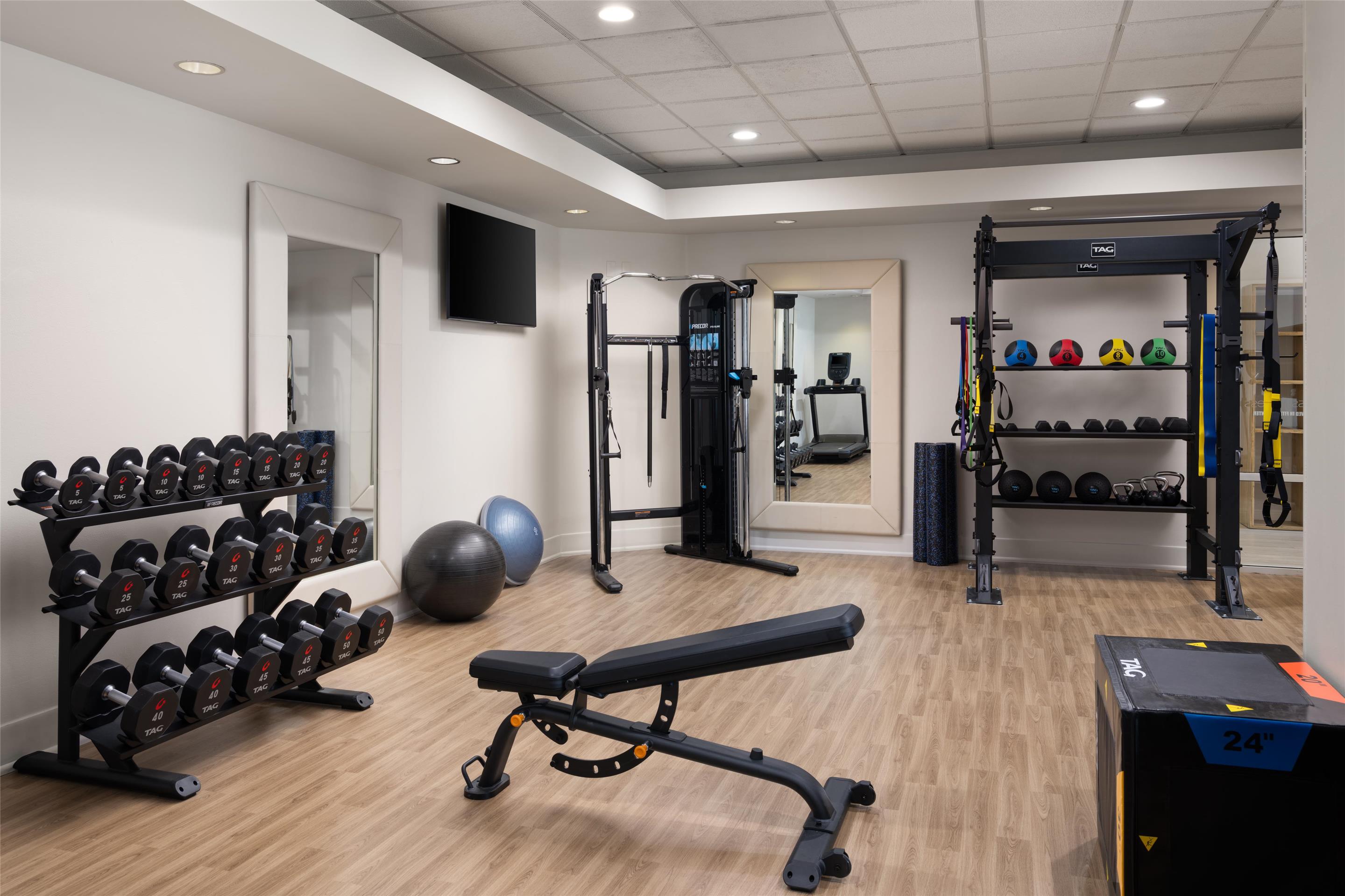 Health club fitness center gym | Embassy Suites by Hilton San Marcos Hotel Conference Center