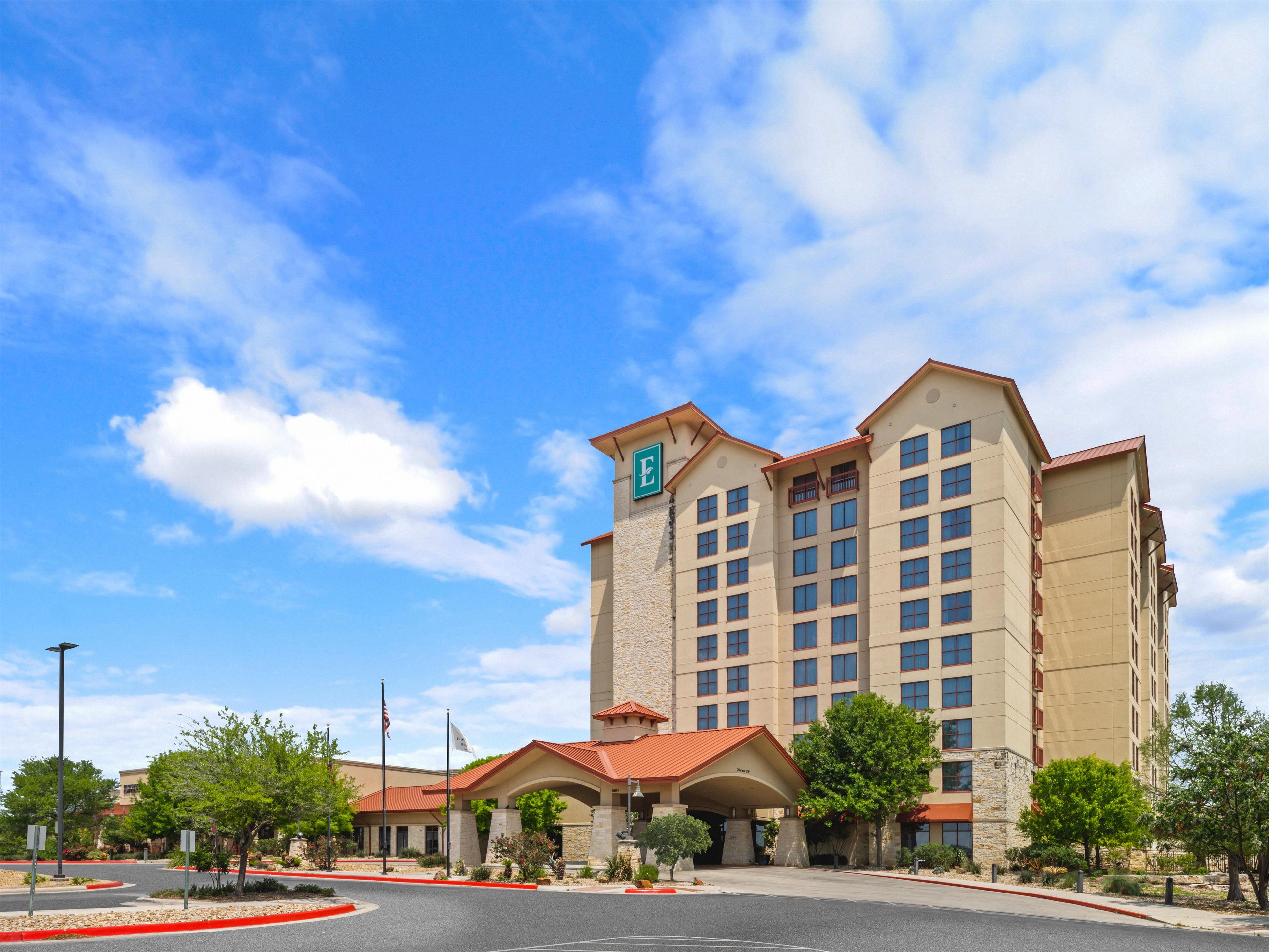 Exterior | Embassy Suites by Hilton San Marcos Hotel Conference Center