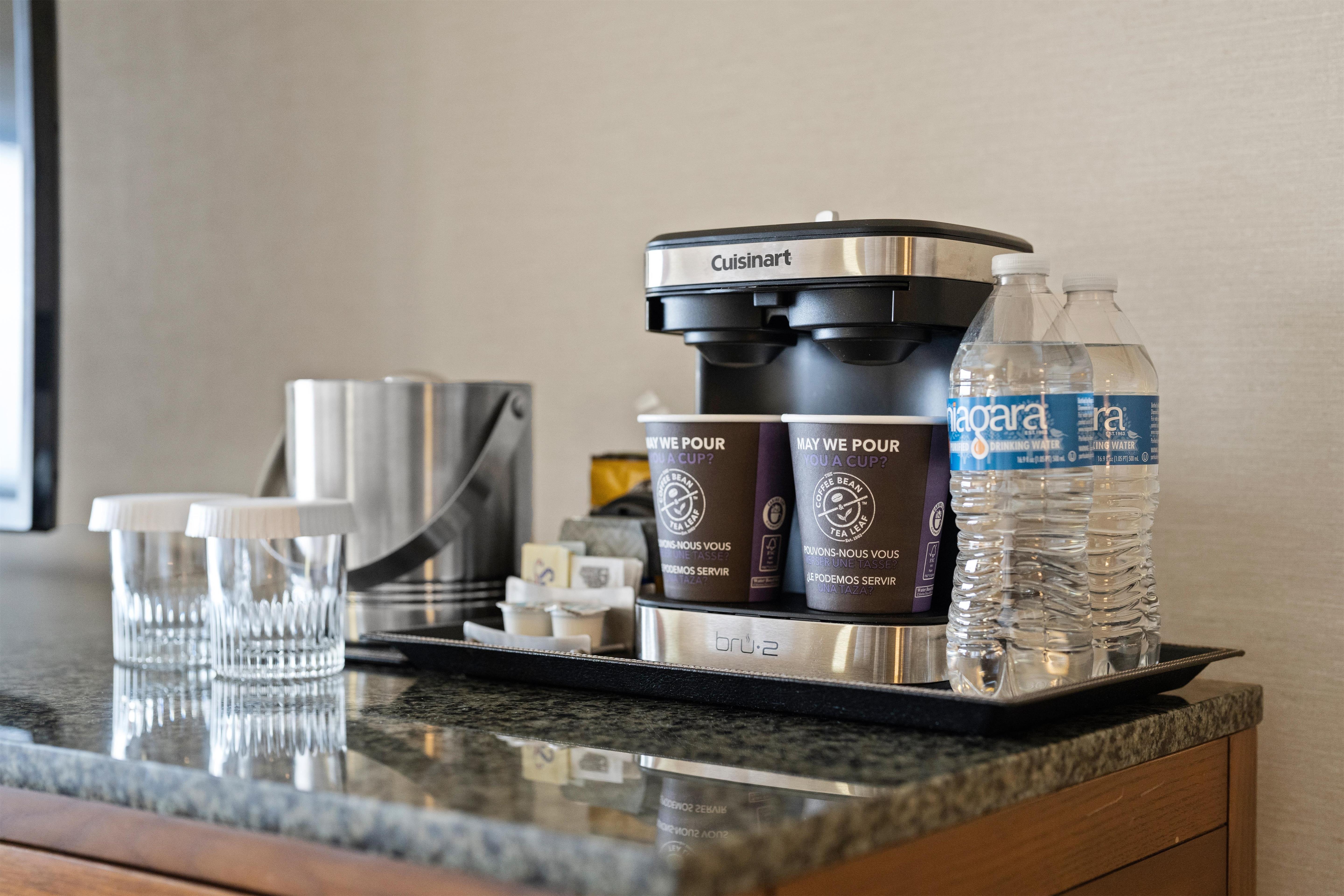 DoubleTree by Hilton Spokane City Center Room Type - 2 QUEEN MOB ACCESS W TUB