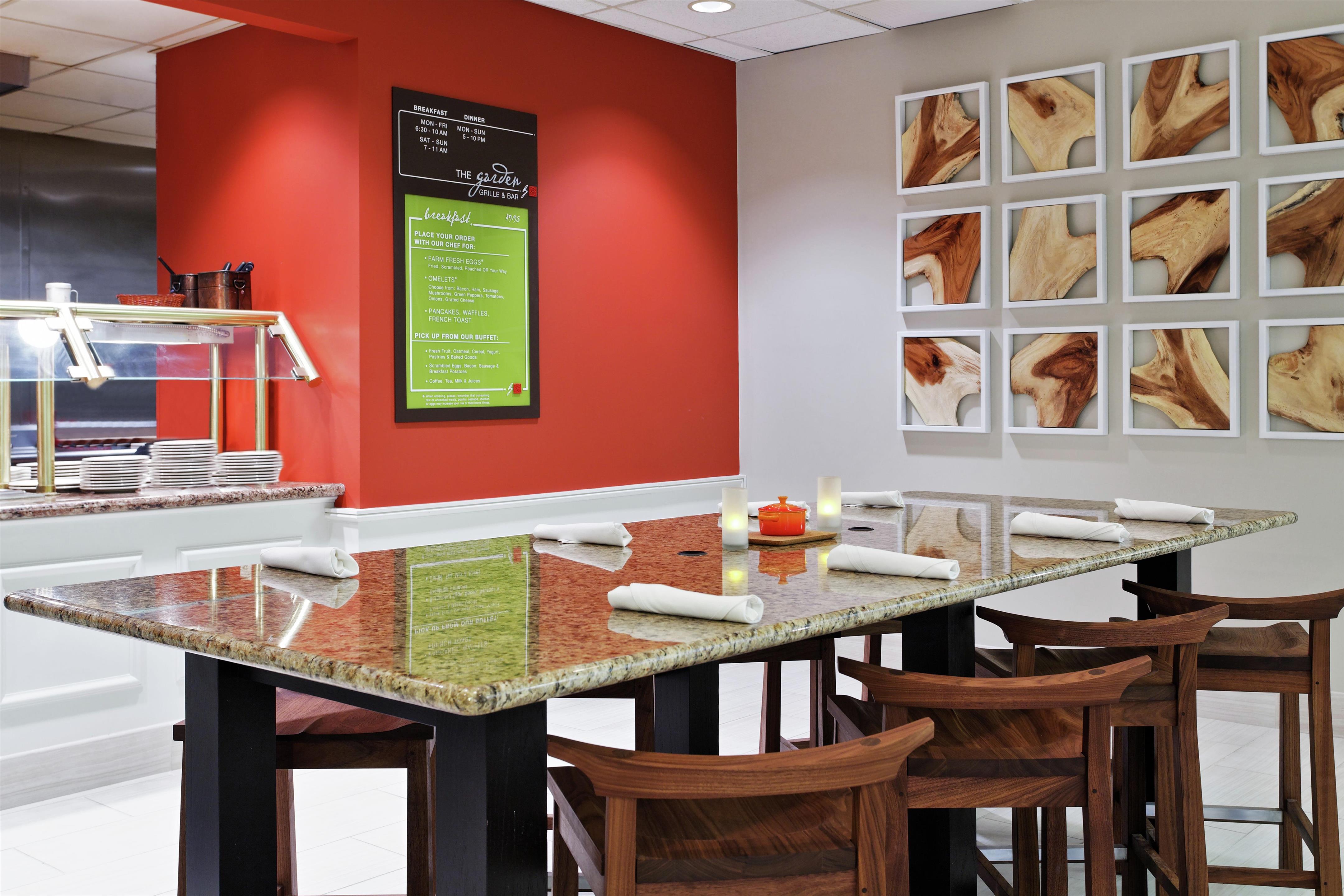 Restaurant | Hilton Garden Inn Springfield, IL.