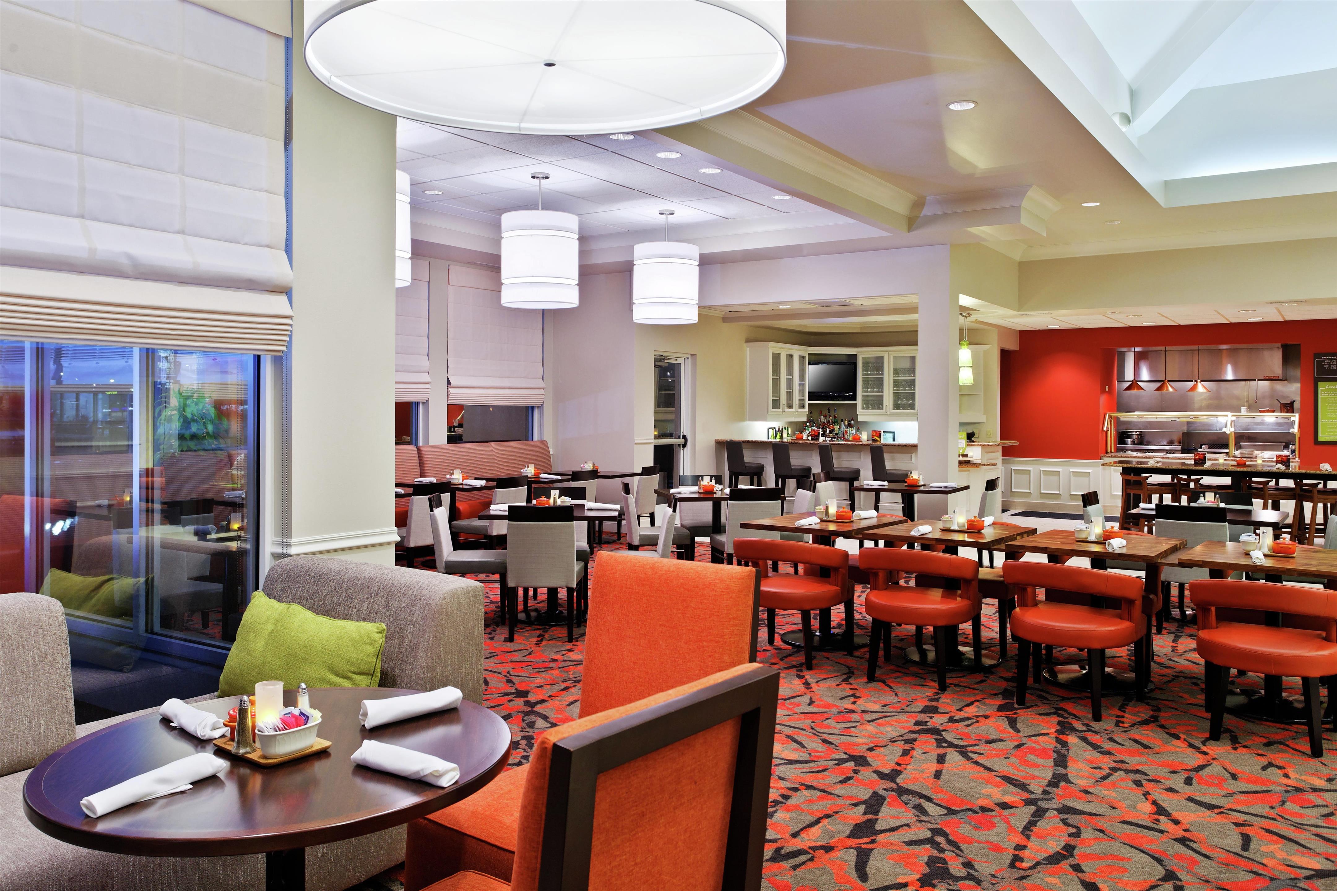 Restaurant | Hilton Garden Inn Springfield, IL.