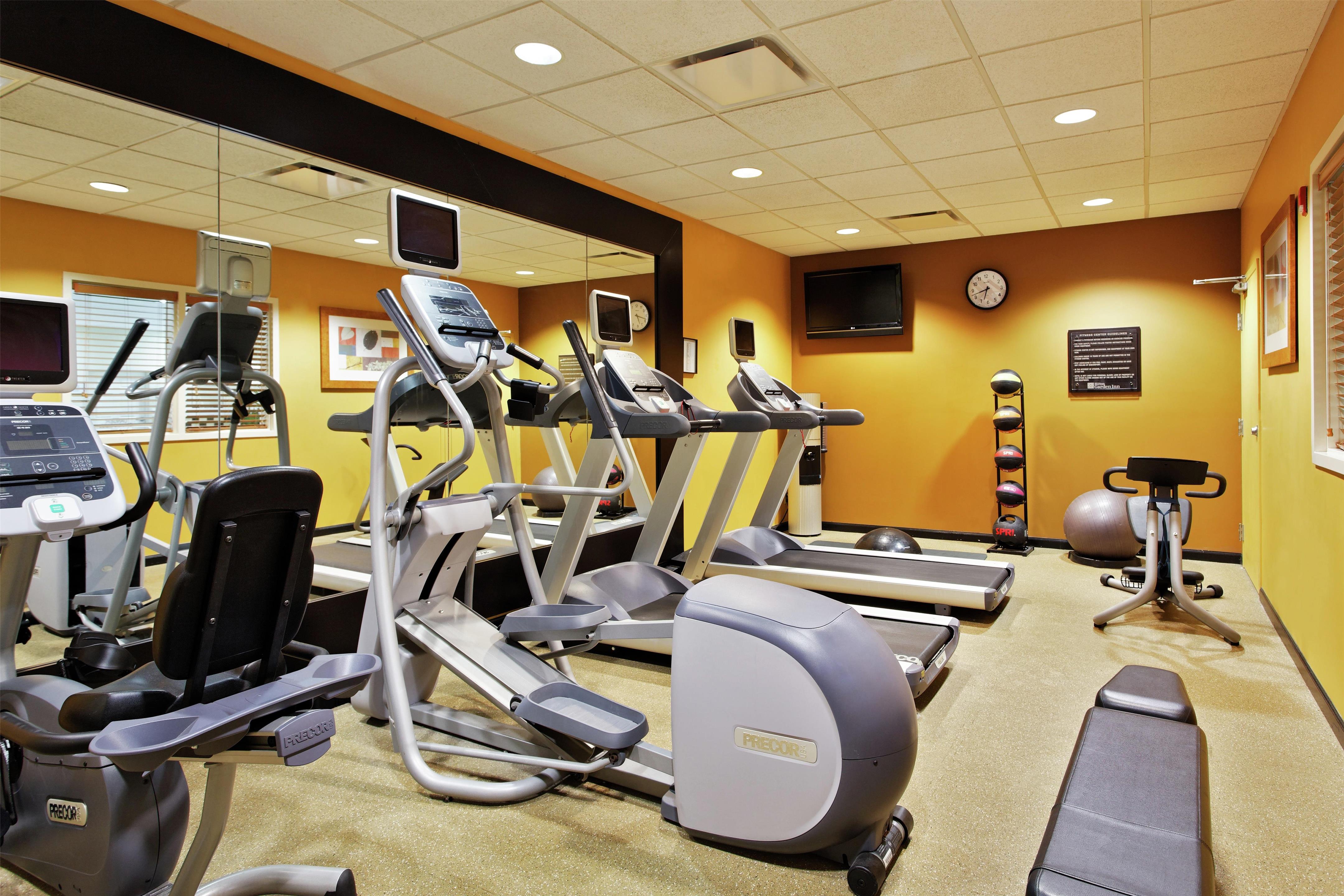 Health club fitness center gym | Hilton Garden Inn Springfield, IL.