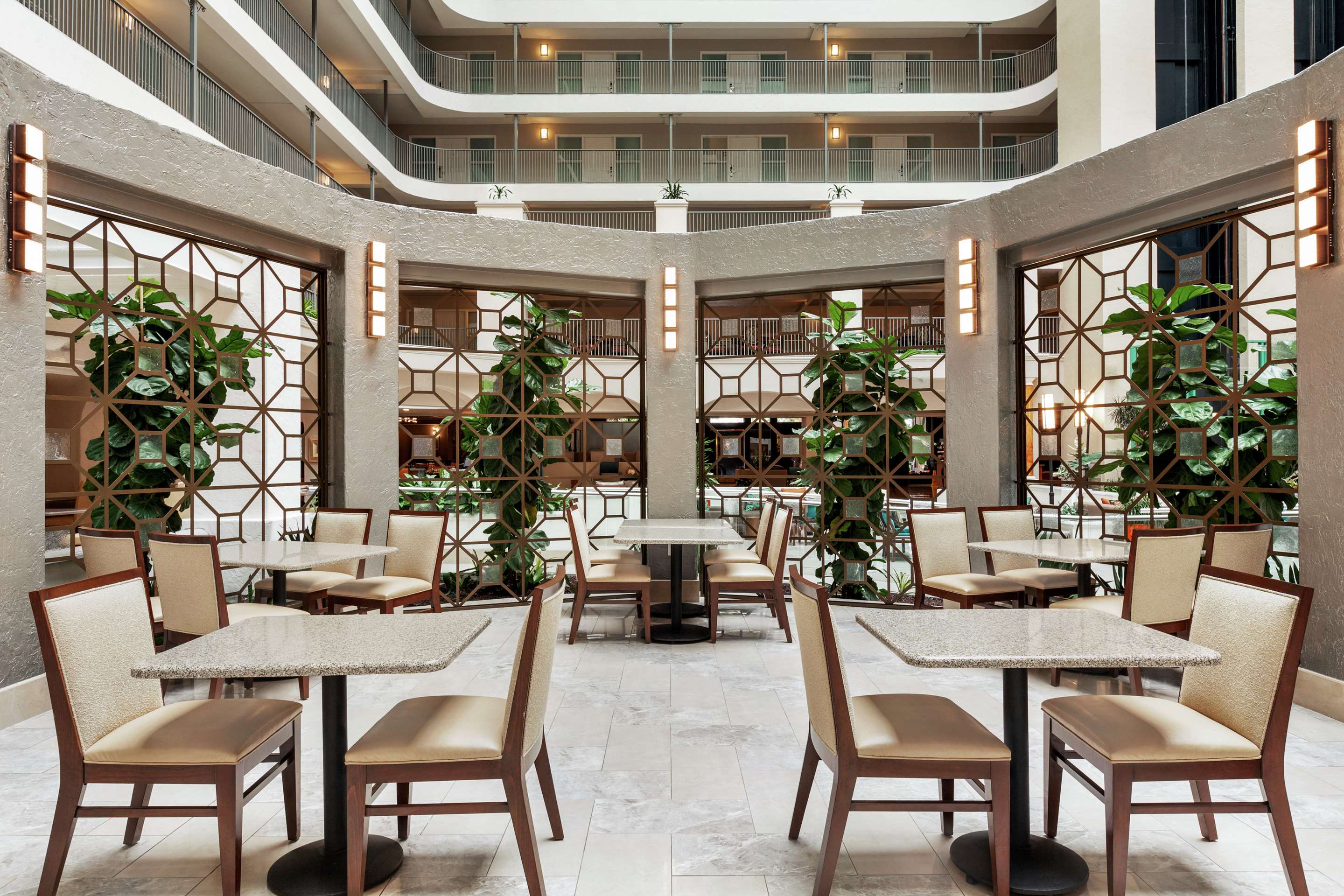 Lobby | Embassy Suites by Hilton Santa Ana Orange County Airport