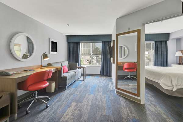  - Hampton Inn & Suites Santa Ana