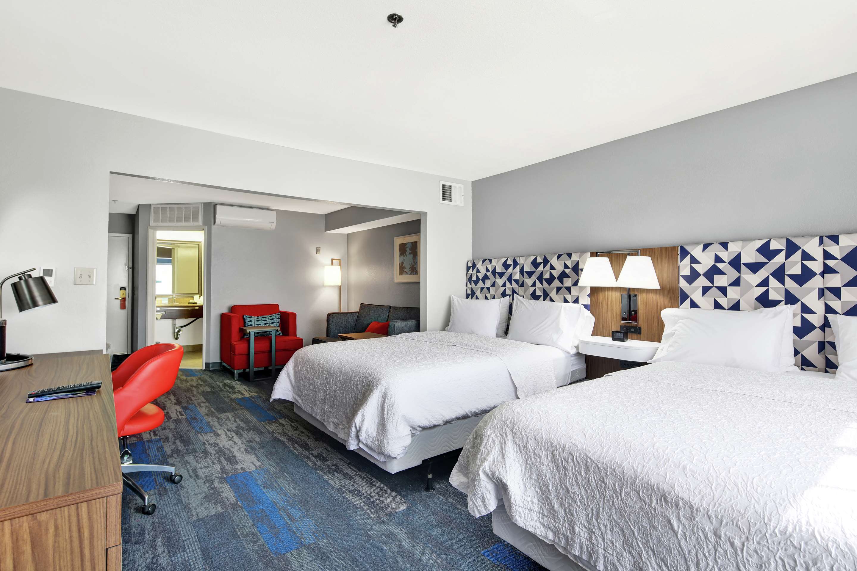 Guest room