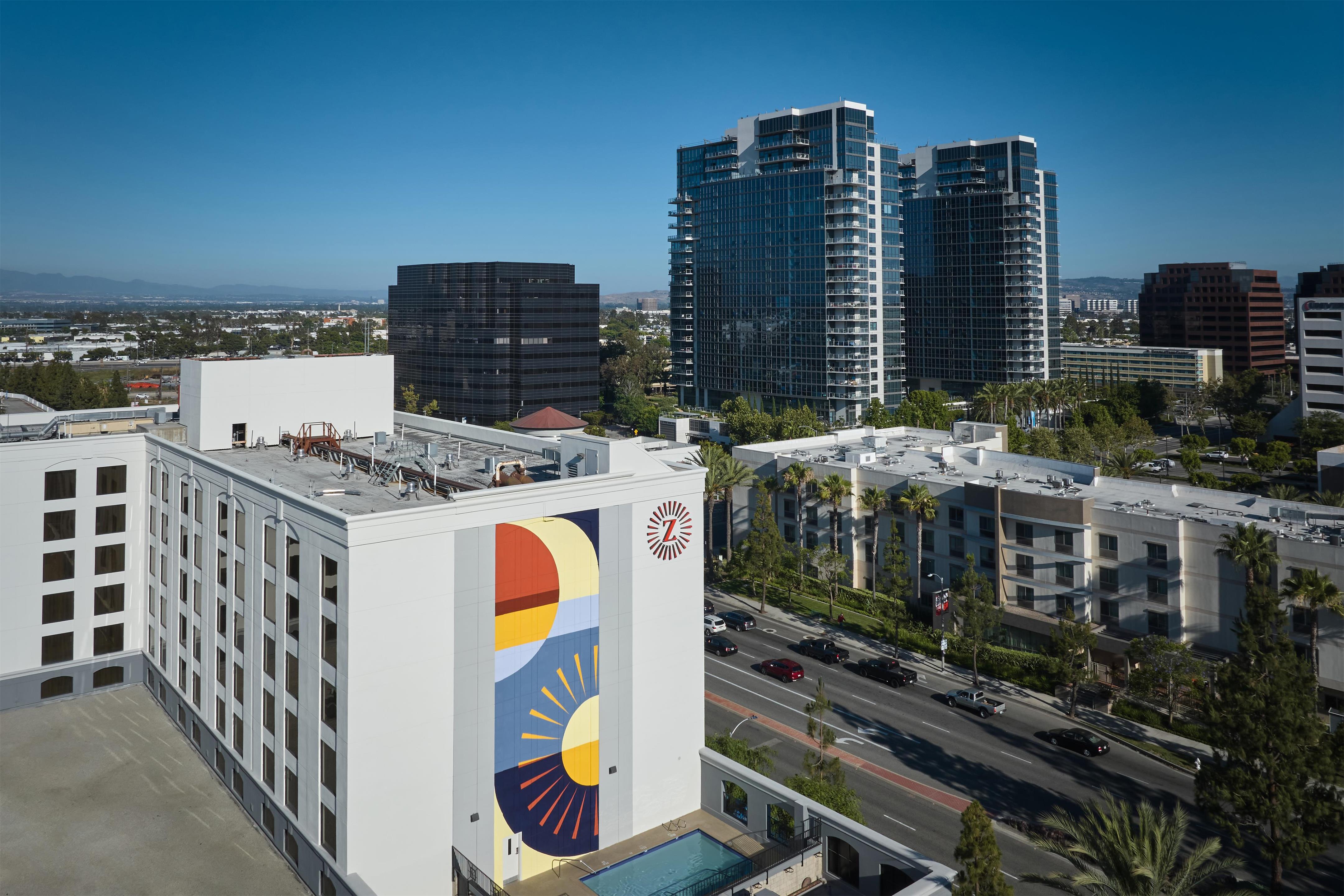 Exterior | Hotel Zessa Santa Ana – a DoubleTree by Hilton