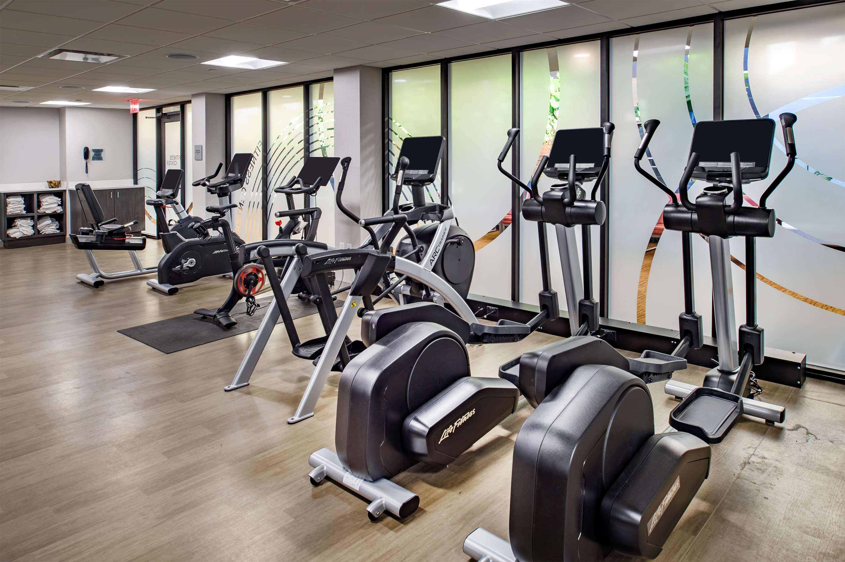 Health club fitness center gym | Hilton St. Louis at the Ballpark