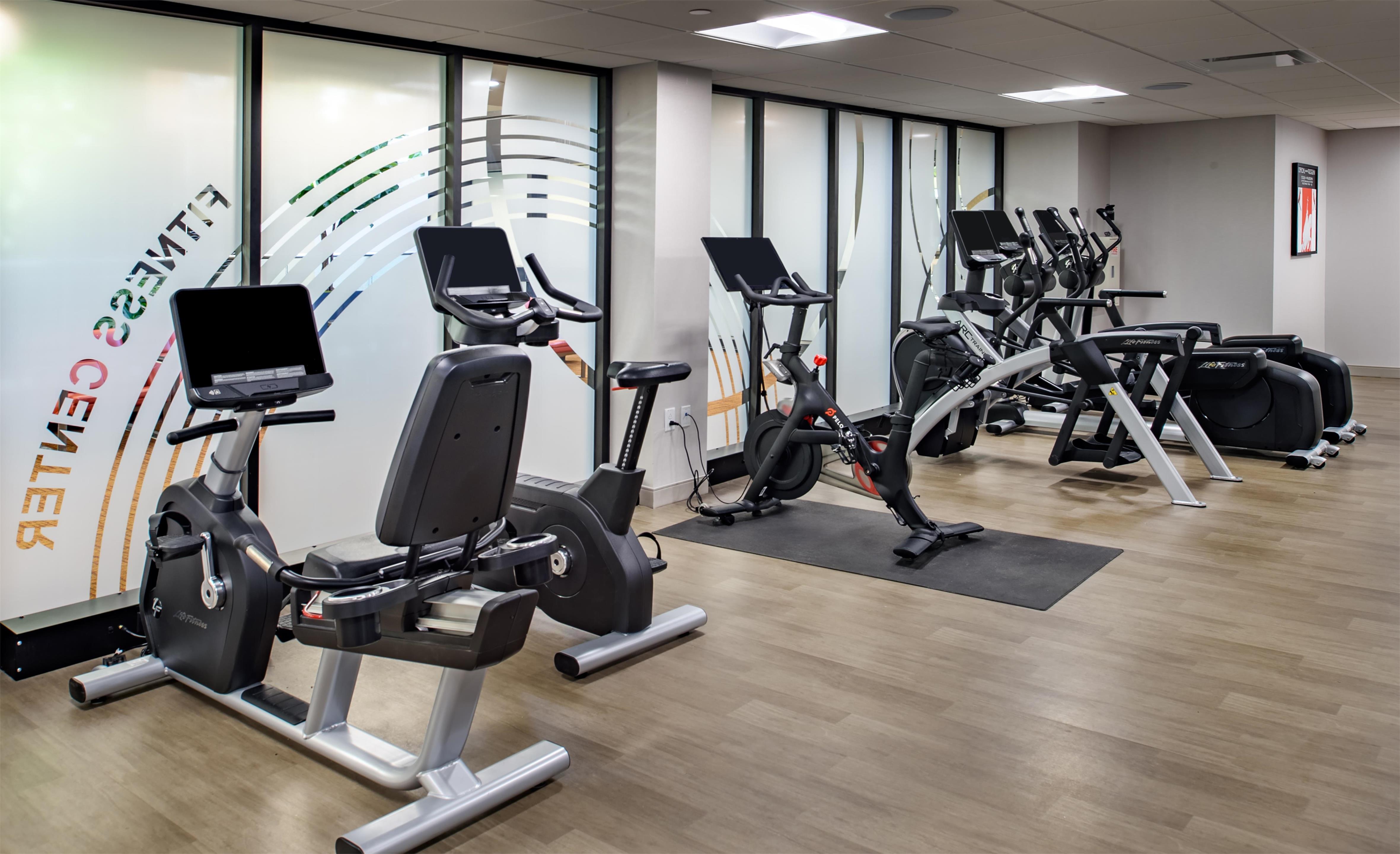 Health club fitness center gym | Hilton St. Louis at the Ballpark