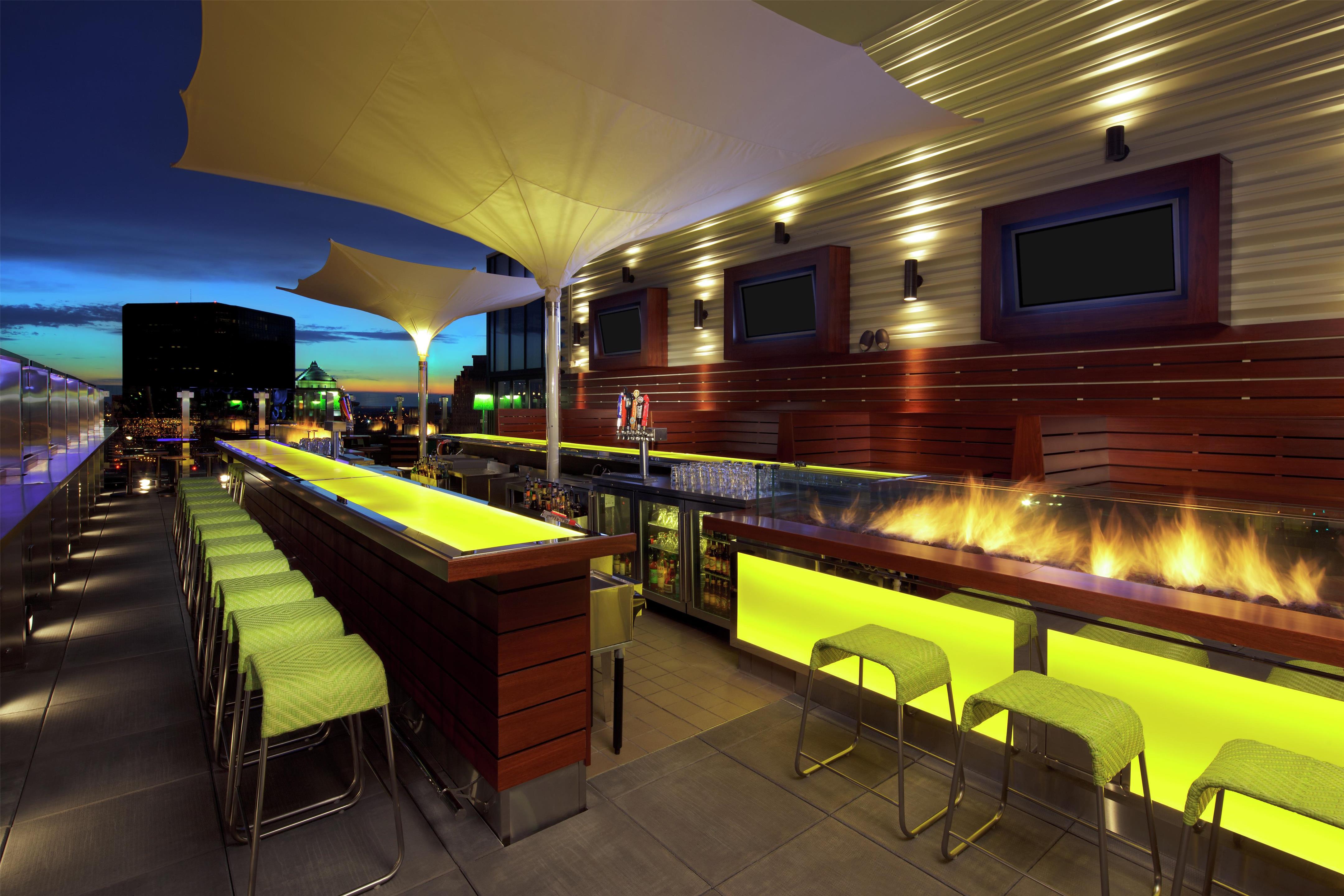 BarLounge | Hilton St. Louis at the Ballpark