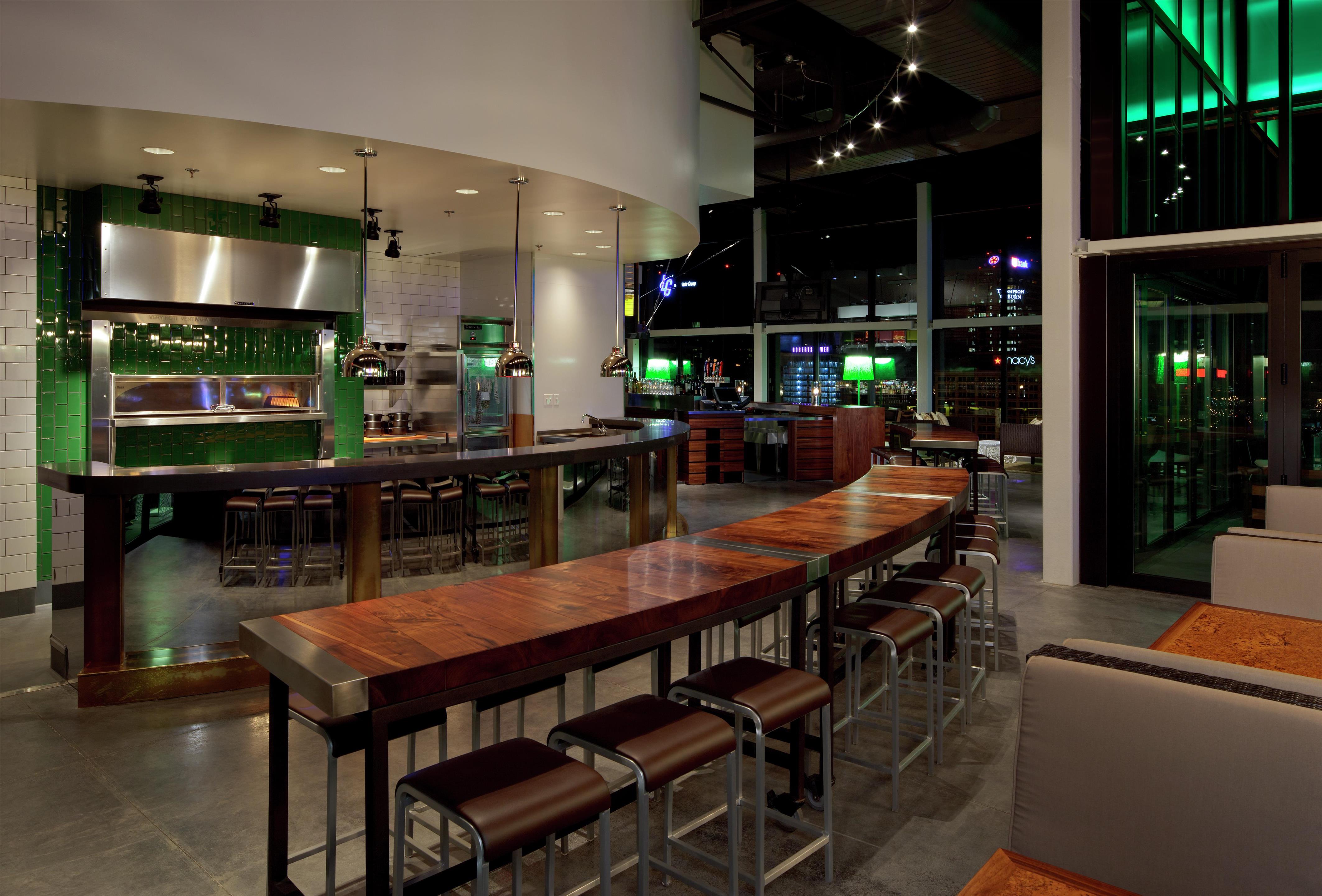 BarLounge | Hilton St. Louis at the Ballpark