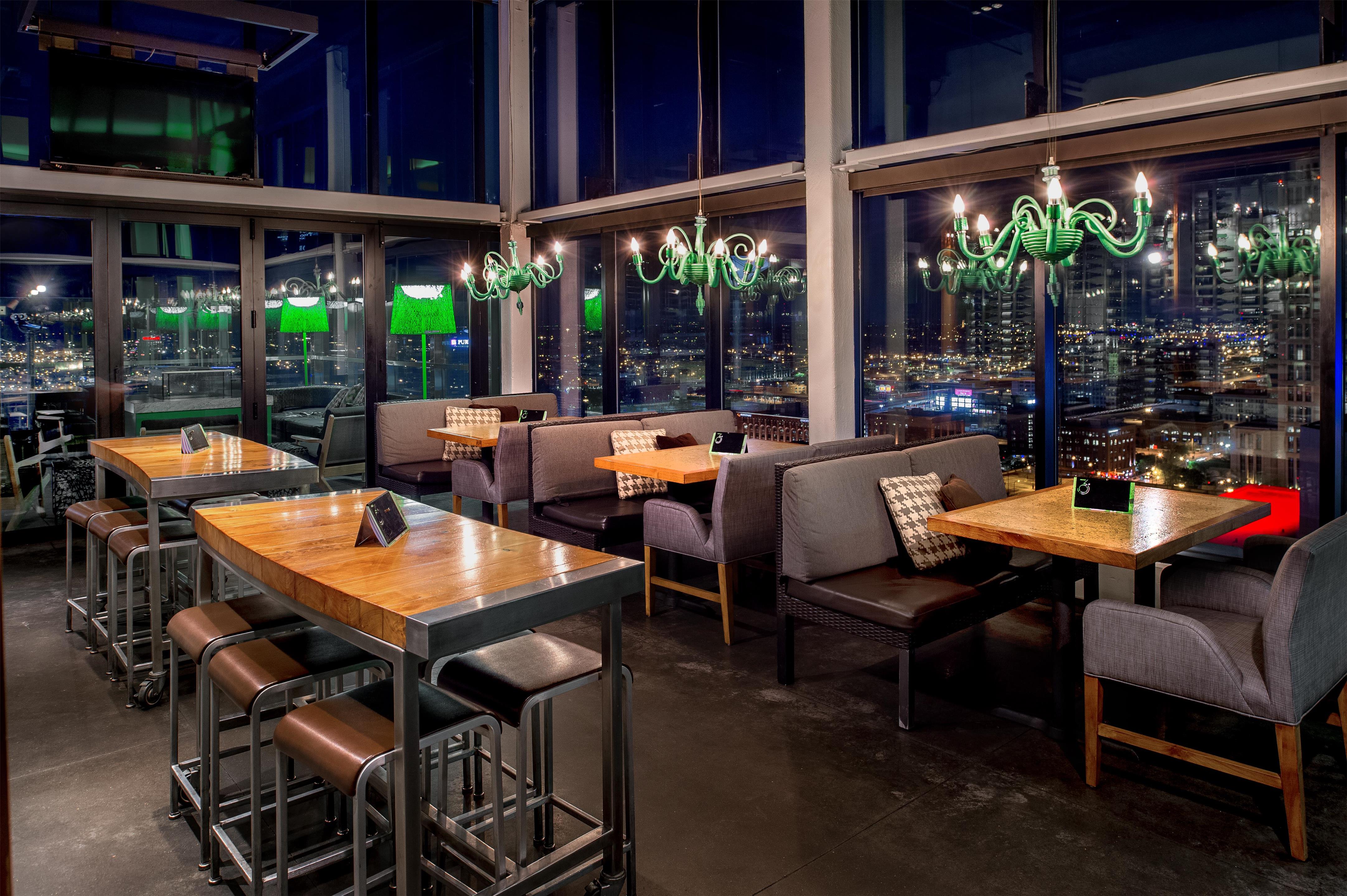 BarLounge | Hilton St. Louis at the Ballpark