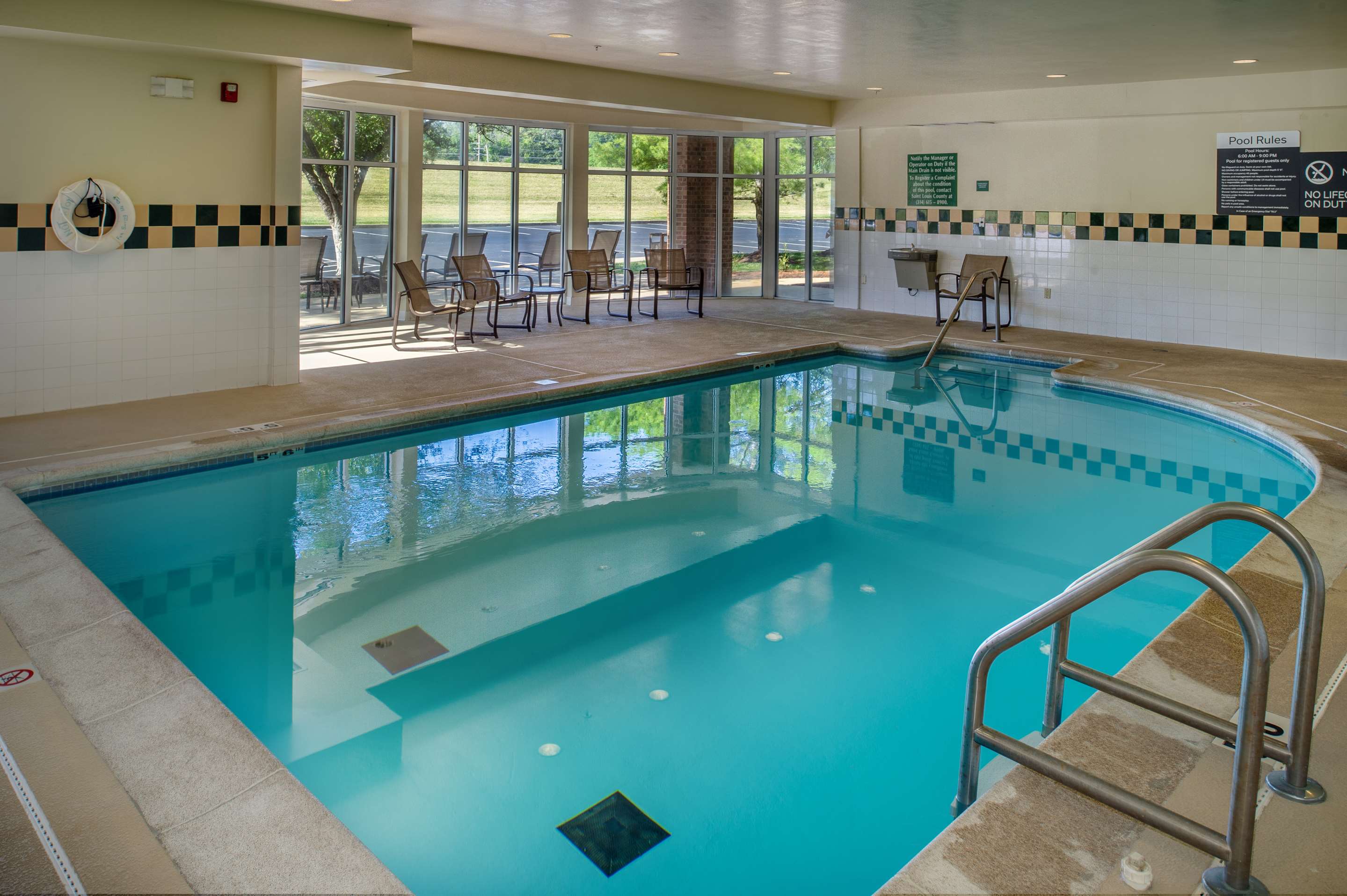 Pool | Hilton Garden Inn Chesterfield