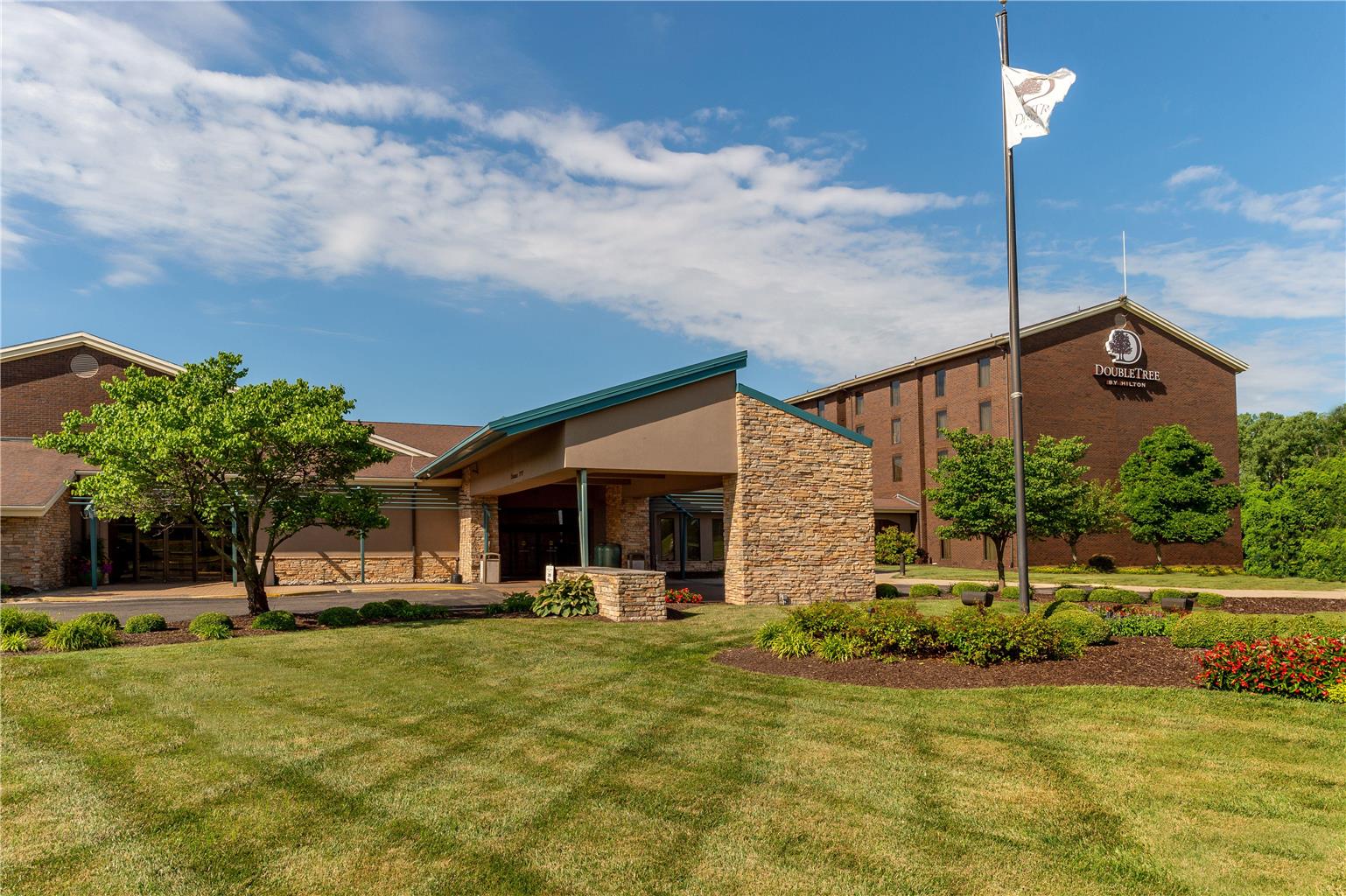 DoubleTree by Hilton Hotel Collinsville