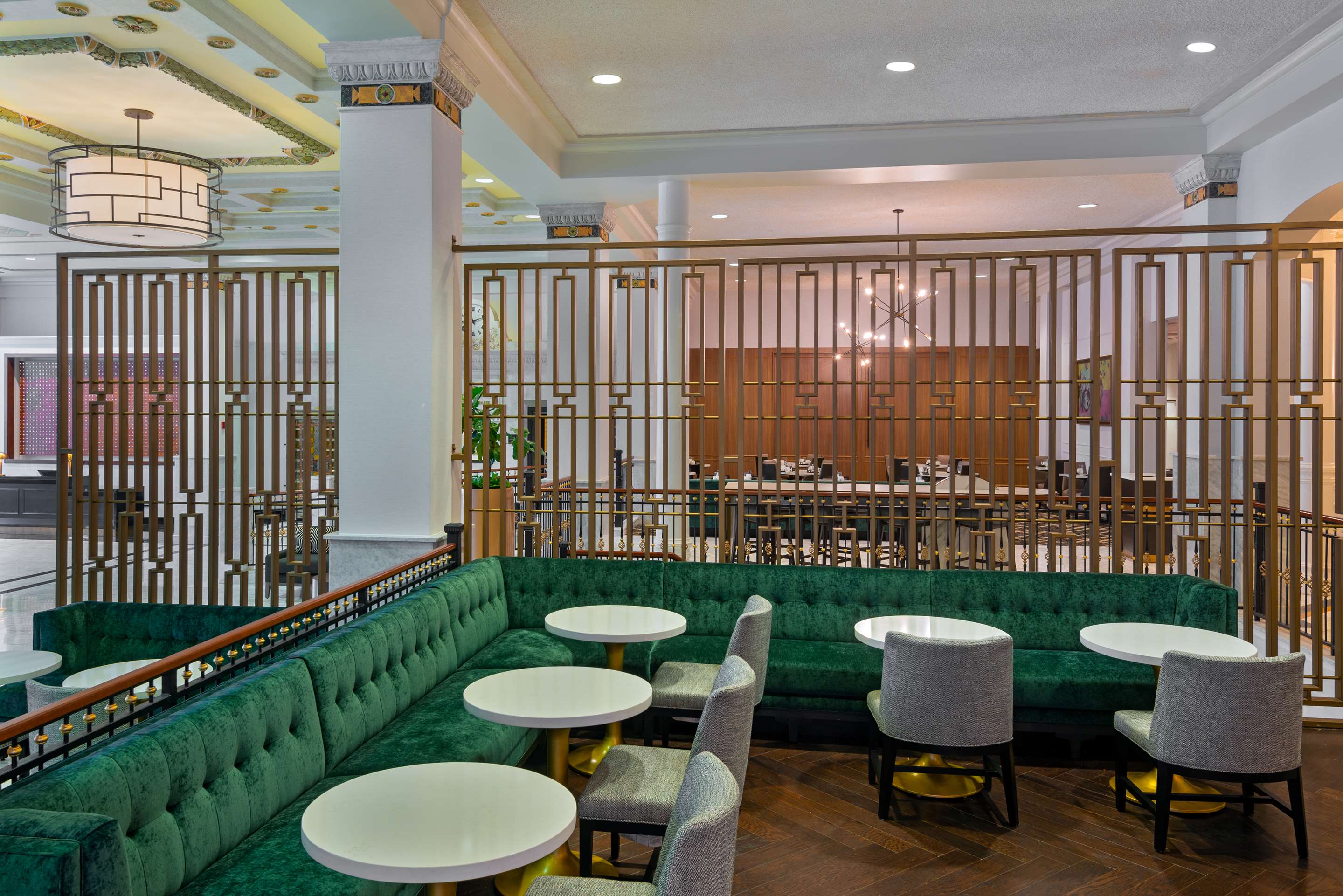 BarLounge | The Pennywell St.Louis Downtown, a Hilton Hotel