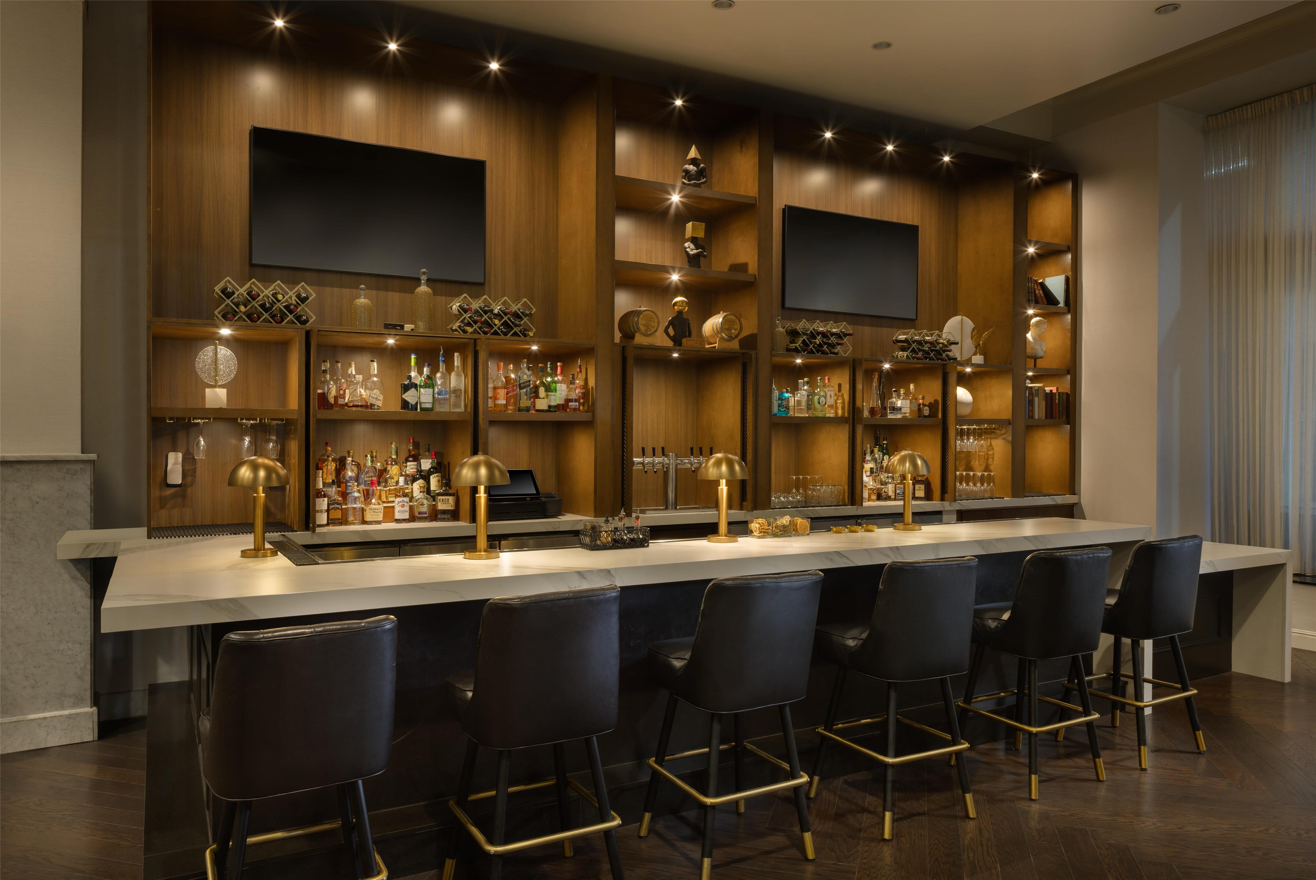BarLounge | The Pennywell St.Louis Downtown, a Hilton Hotel