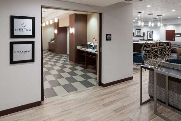 Amenities - Hampton Inn Downtown at the Arch St Louis - I-44, Exits 292 & 292B