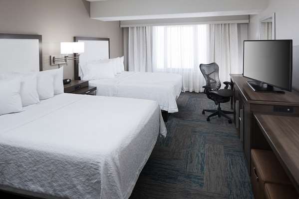  - Hampton Inn Downtown at the Arch St Louis - I-44, Exits 292 & 292B