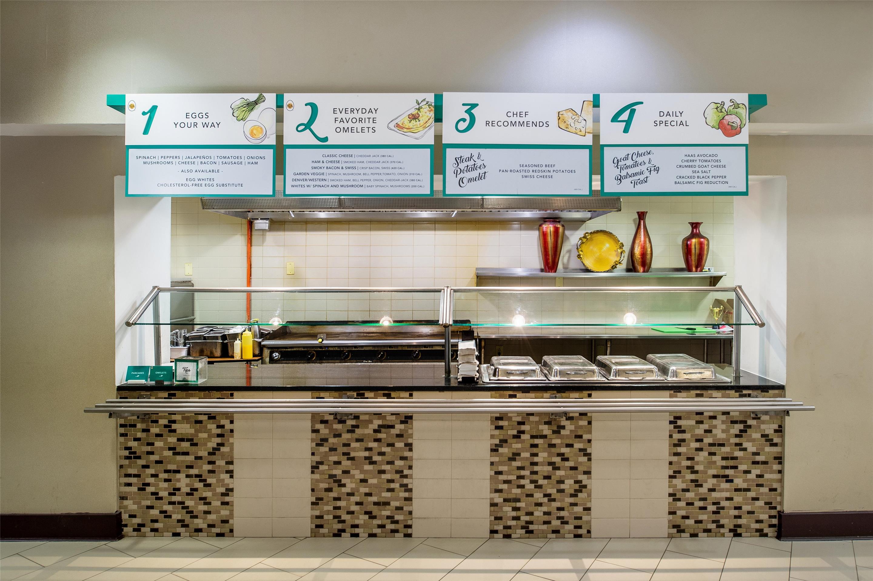 Restaurant | Embassy Suites by Hilton St. Louis Airport