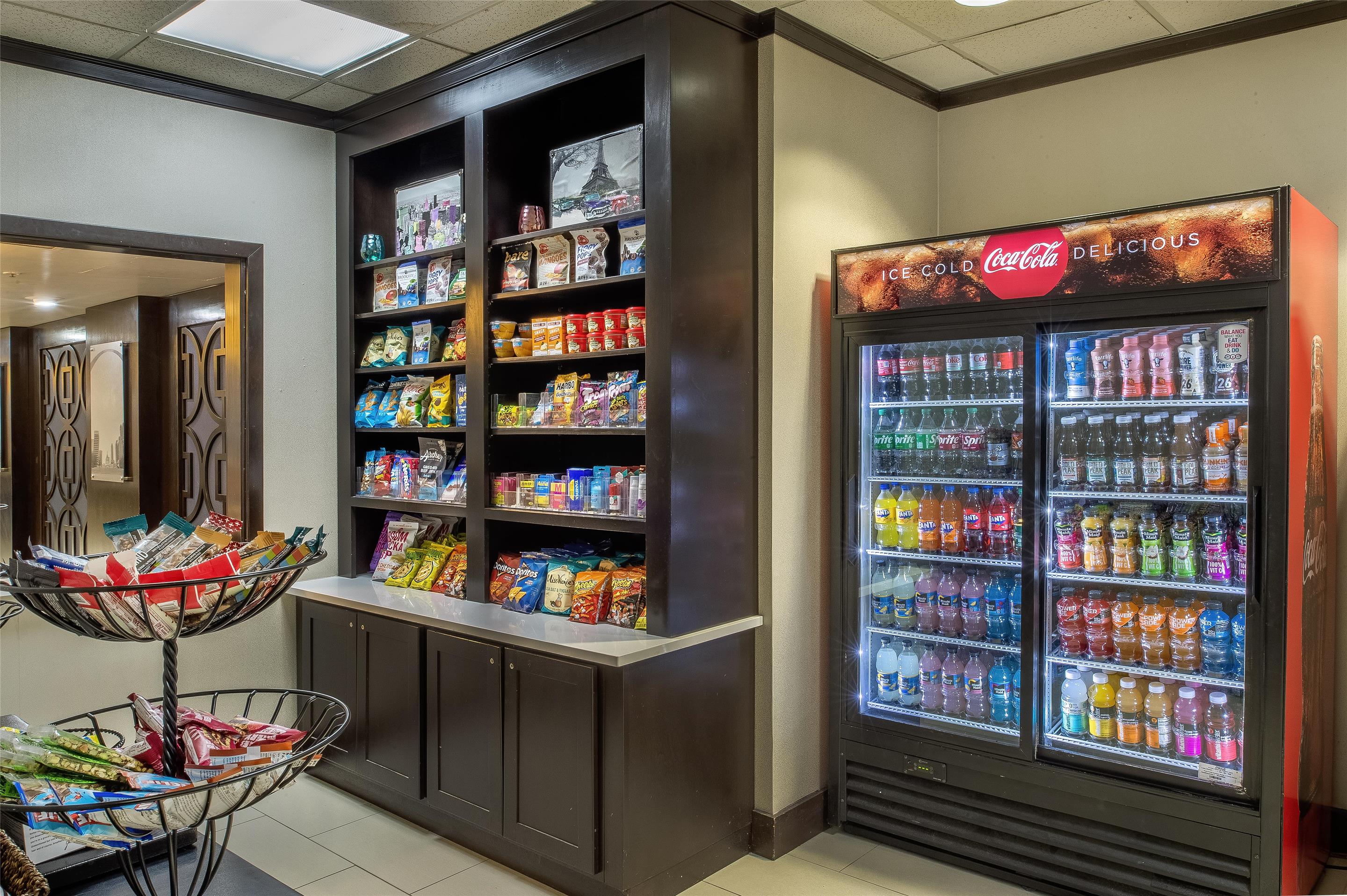 Restaurant | Embassy Suites by Hilton St. Louis Airport