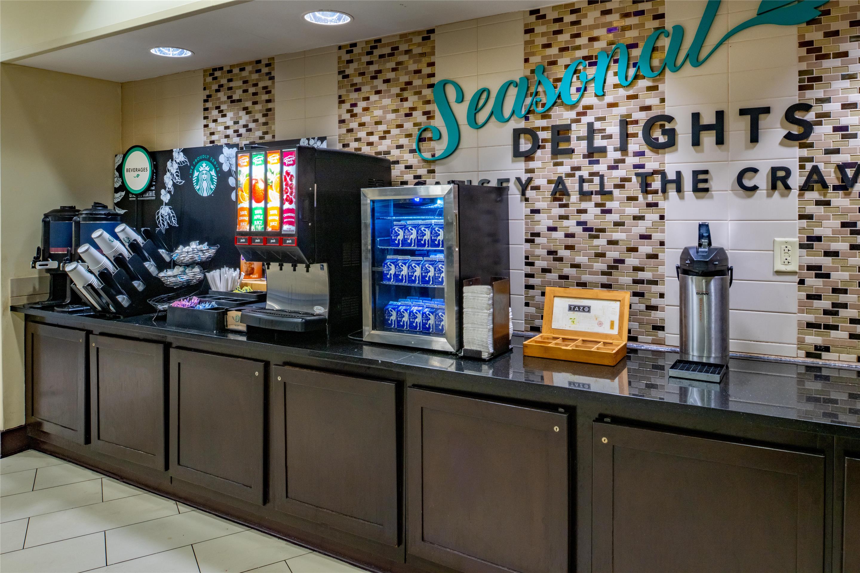 Restaurant | Embassy Suites by Hilton St. Louis Airport