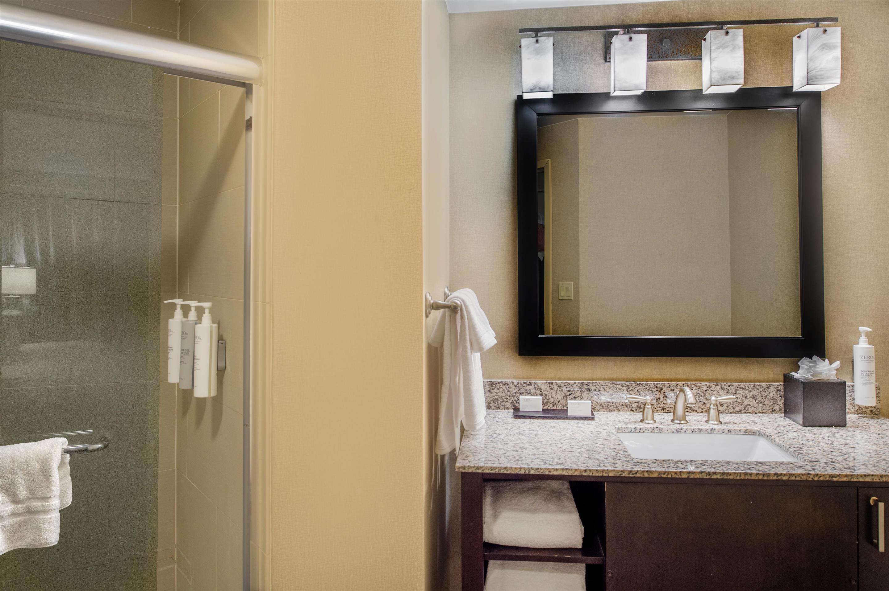 Guest room bath