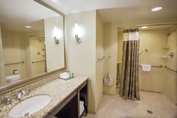  - Hilton Hotel Frontenac - I-64, Exit 28A