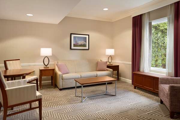  - Hilton Hotel Frontenac - I-64, Exit 28A