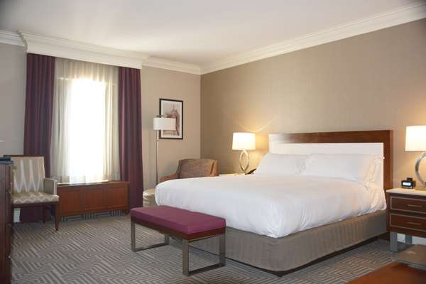  - Hilton Hotel Frontenac - I-64, Exit 28A