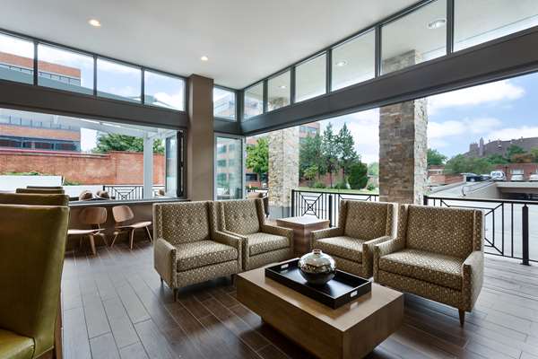 Bar - Hampton Inn & Suites Clayton