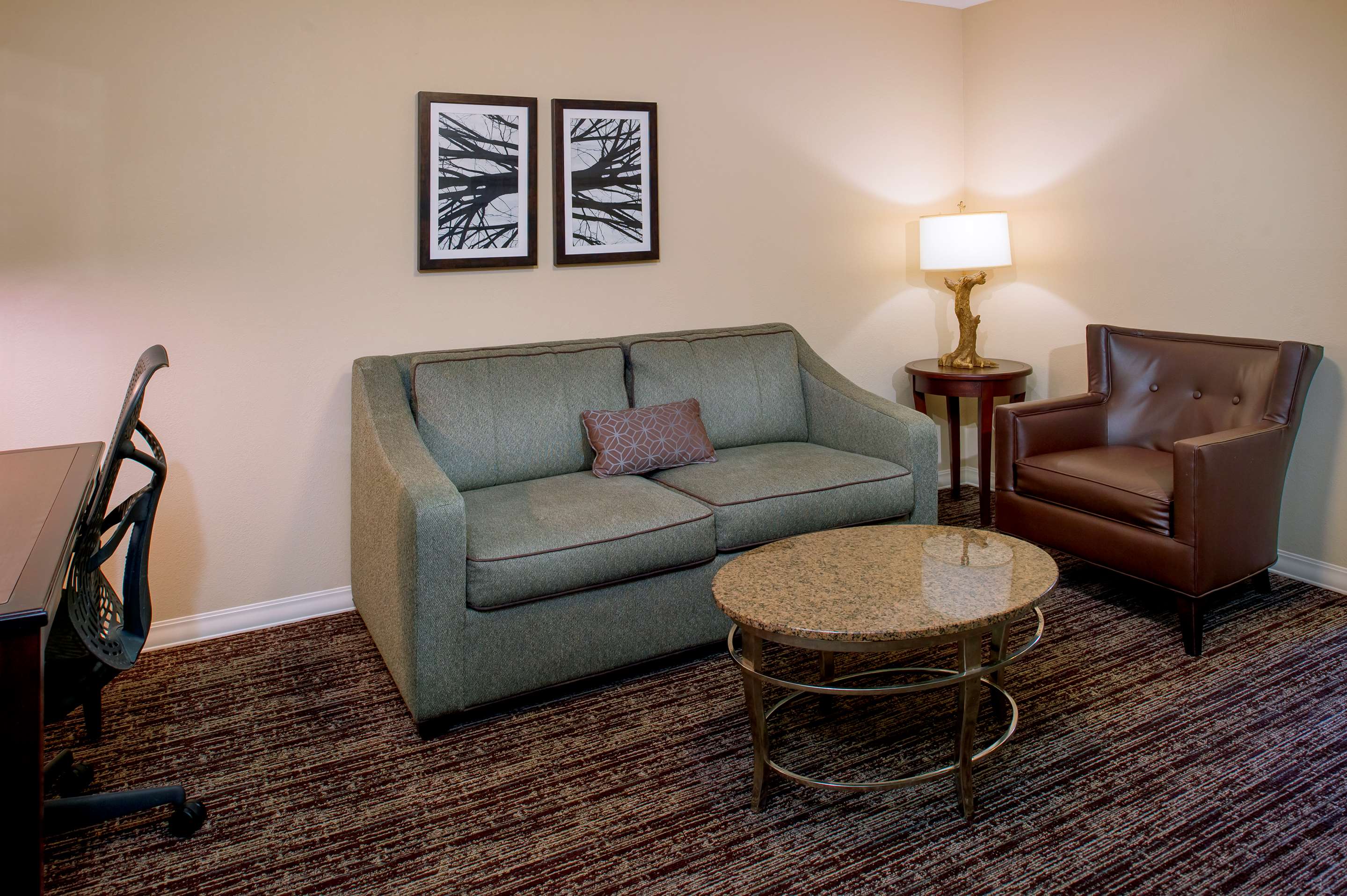 Guest room