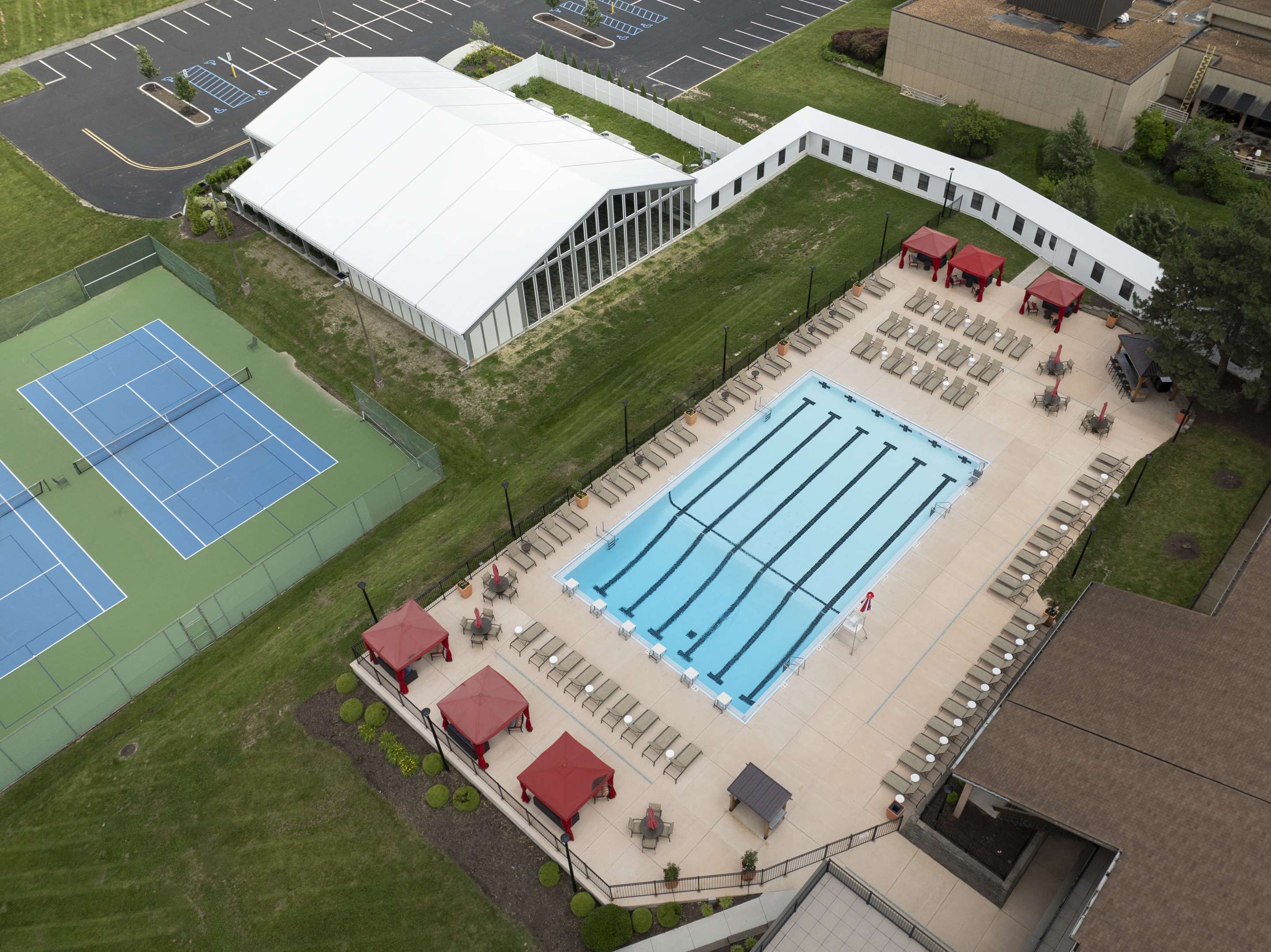 Pool | DoubleTree by Hilton Hotel St. Louis - Chesterfield