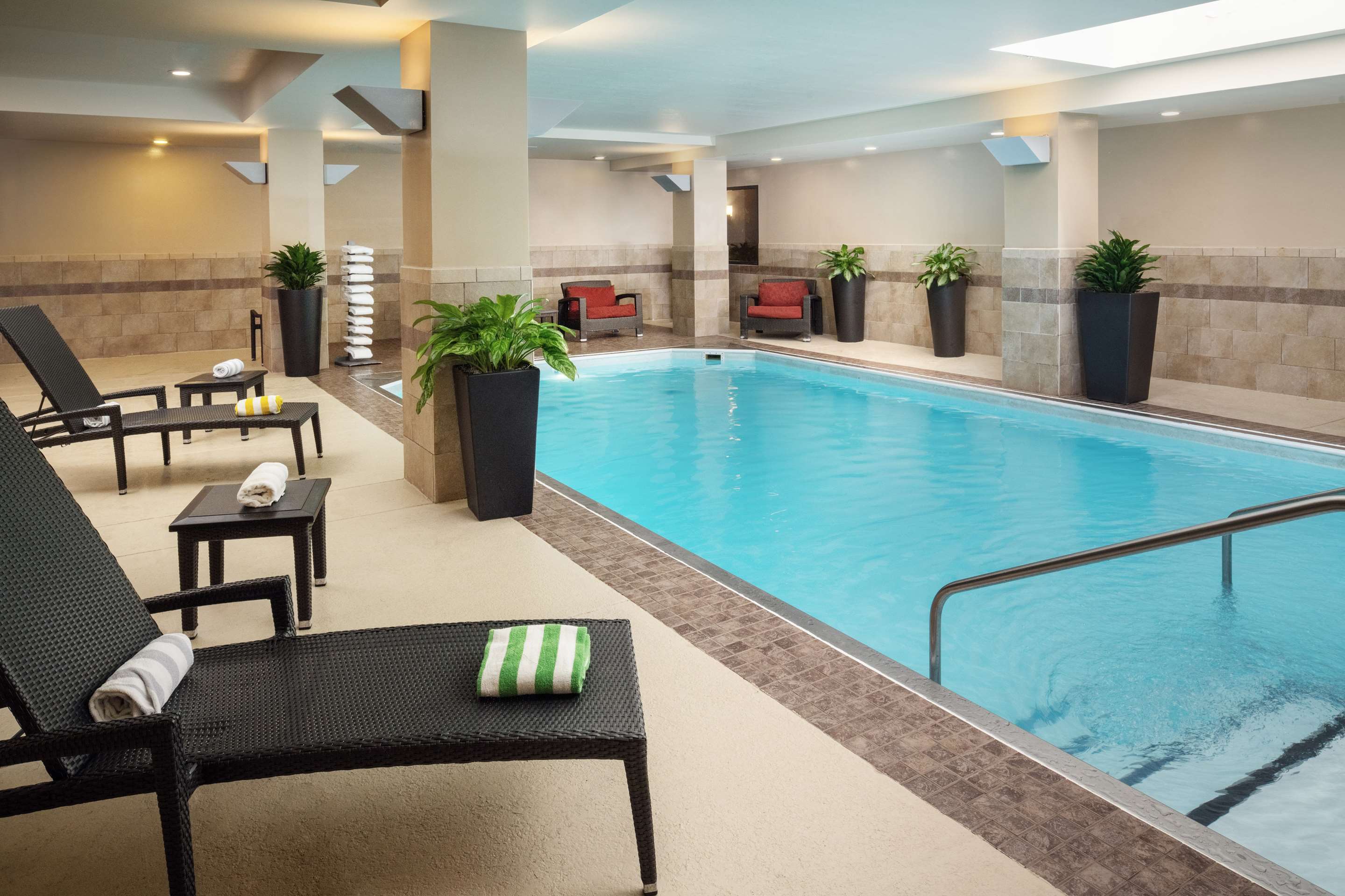 Pool | Embassy Suites by Hilton St. Louis Downtown