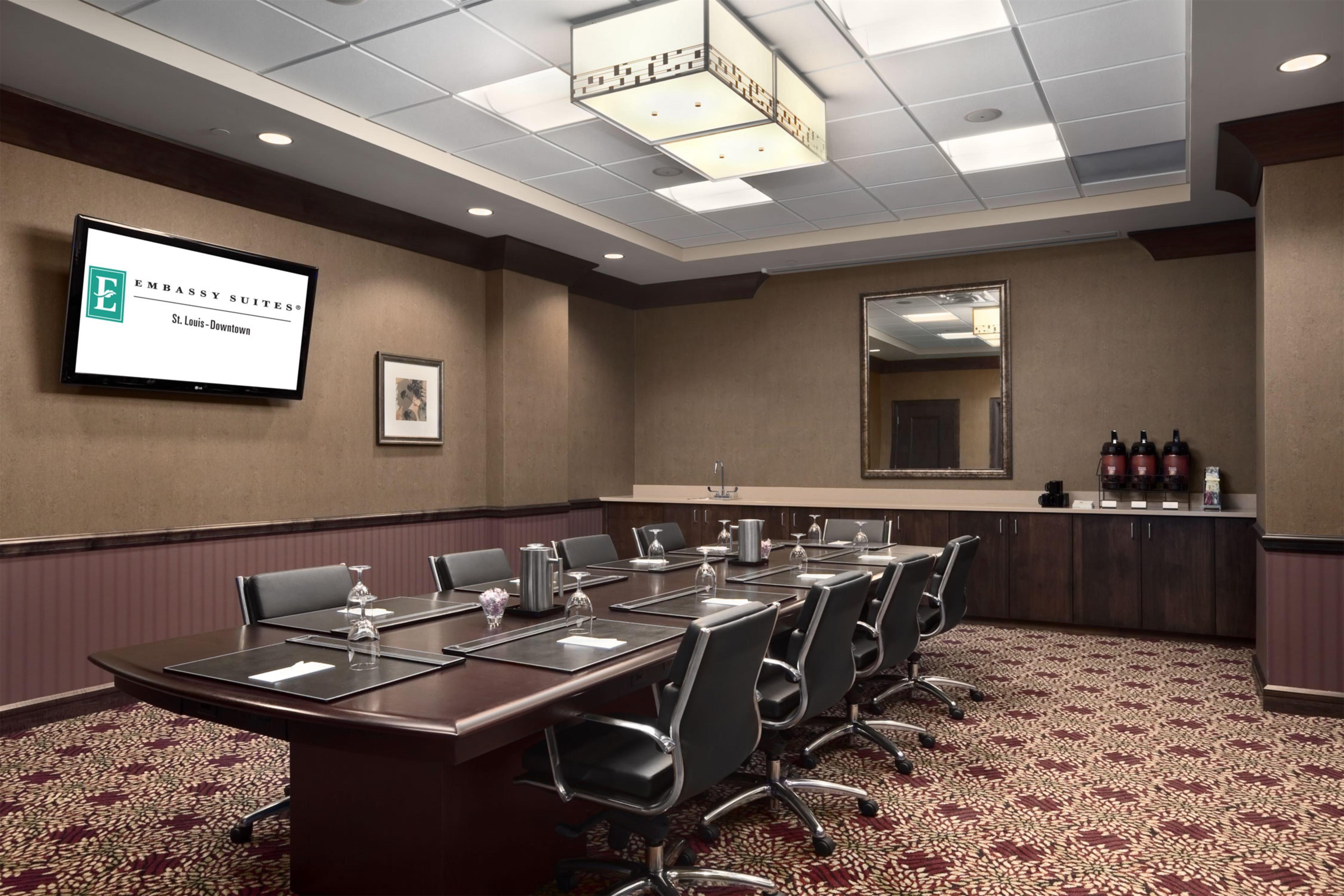 Meeting Room | Embassy Suites by Hilton St. Louis Downtown