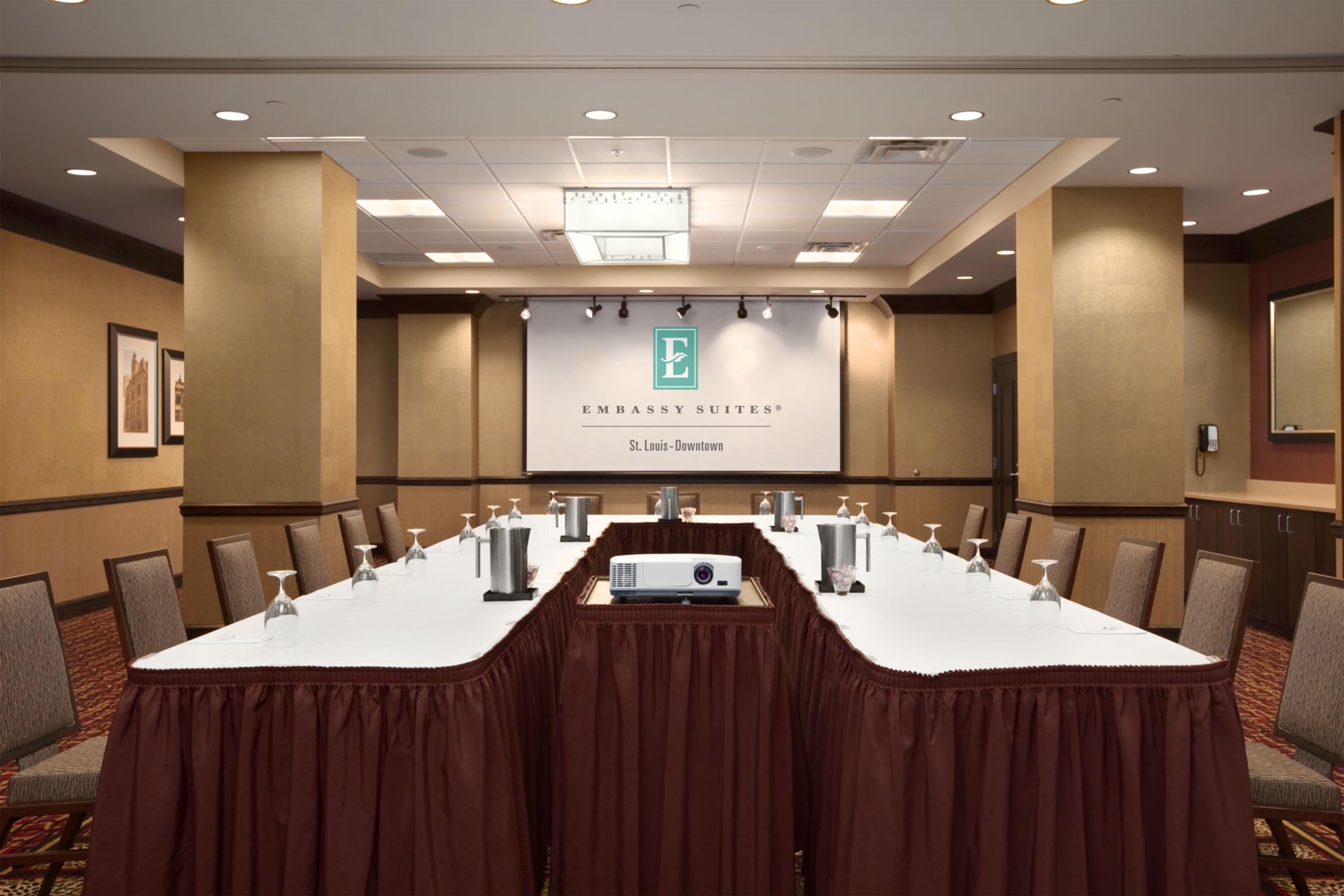 Meeting Room | Embassy Suites by Hilton St. Louis Downtown