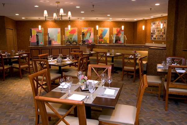 Restaurant - DoubleTree by Hilton Hotel Maryland Heights - I-270, Exit 16