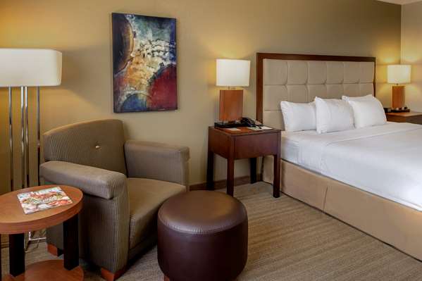  - DoubleTree by Hilton Hotel Maryland Heights - I-270, Exit 16