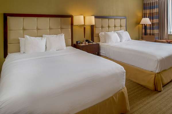  - DoubleTree by Hilton Hotel Maryland Heights - I-270, Exit 16