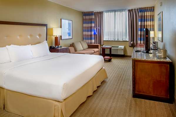  - DoubleTree by Hilton Hotel Maryland Heights - I-270, Exit 16