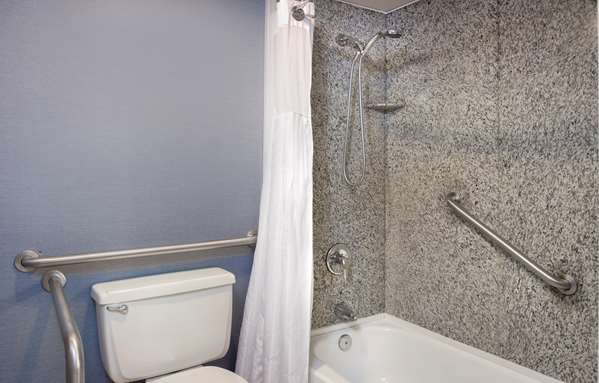  - DoubleTree by Hilton Hotel Maryland Heights - I-270, Exit 16