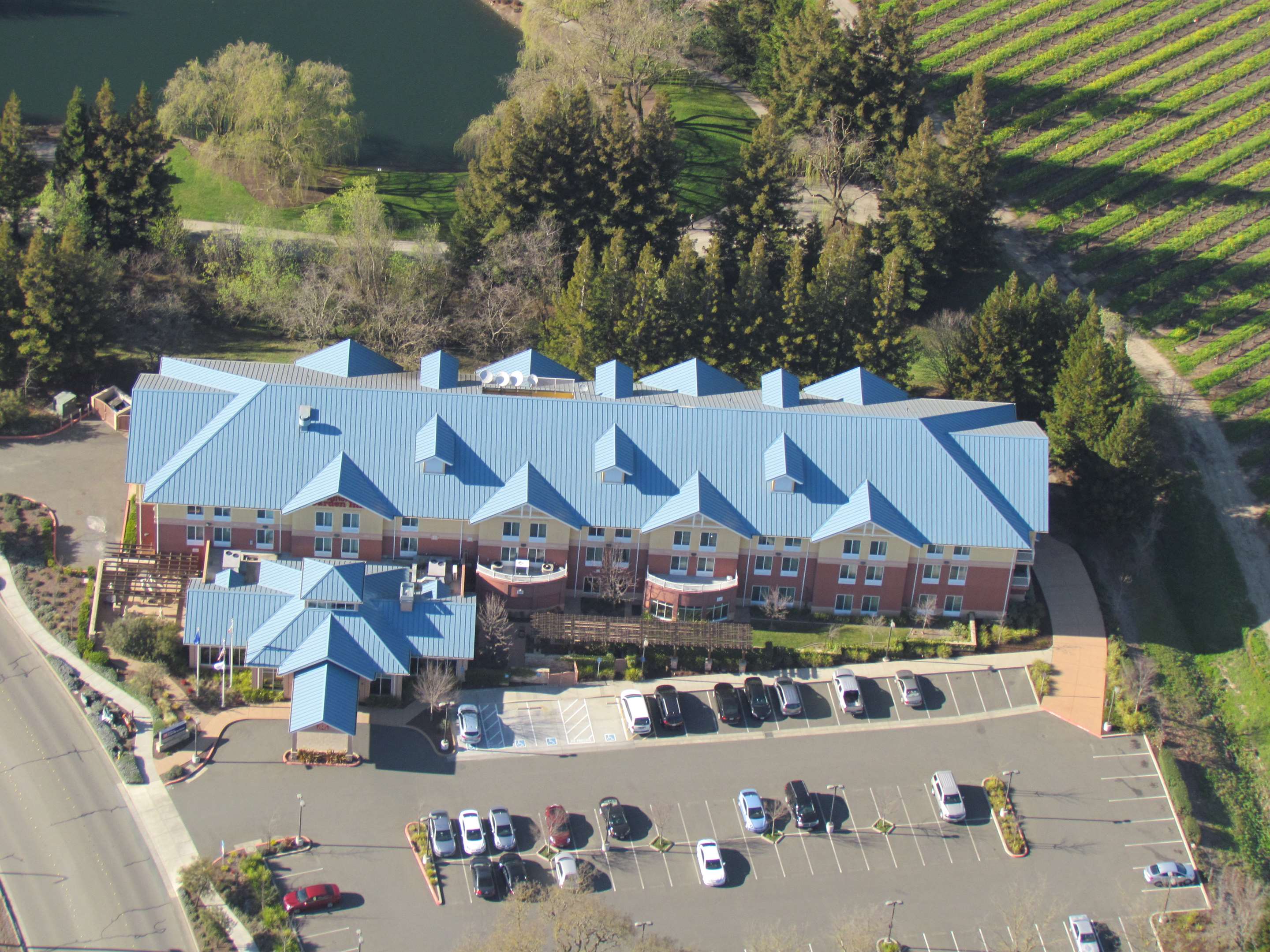 Exterior | Hilton Garden Inn Sonoma County Airport