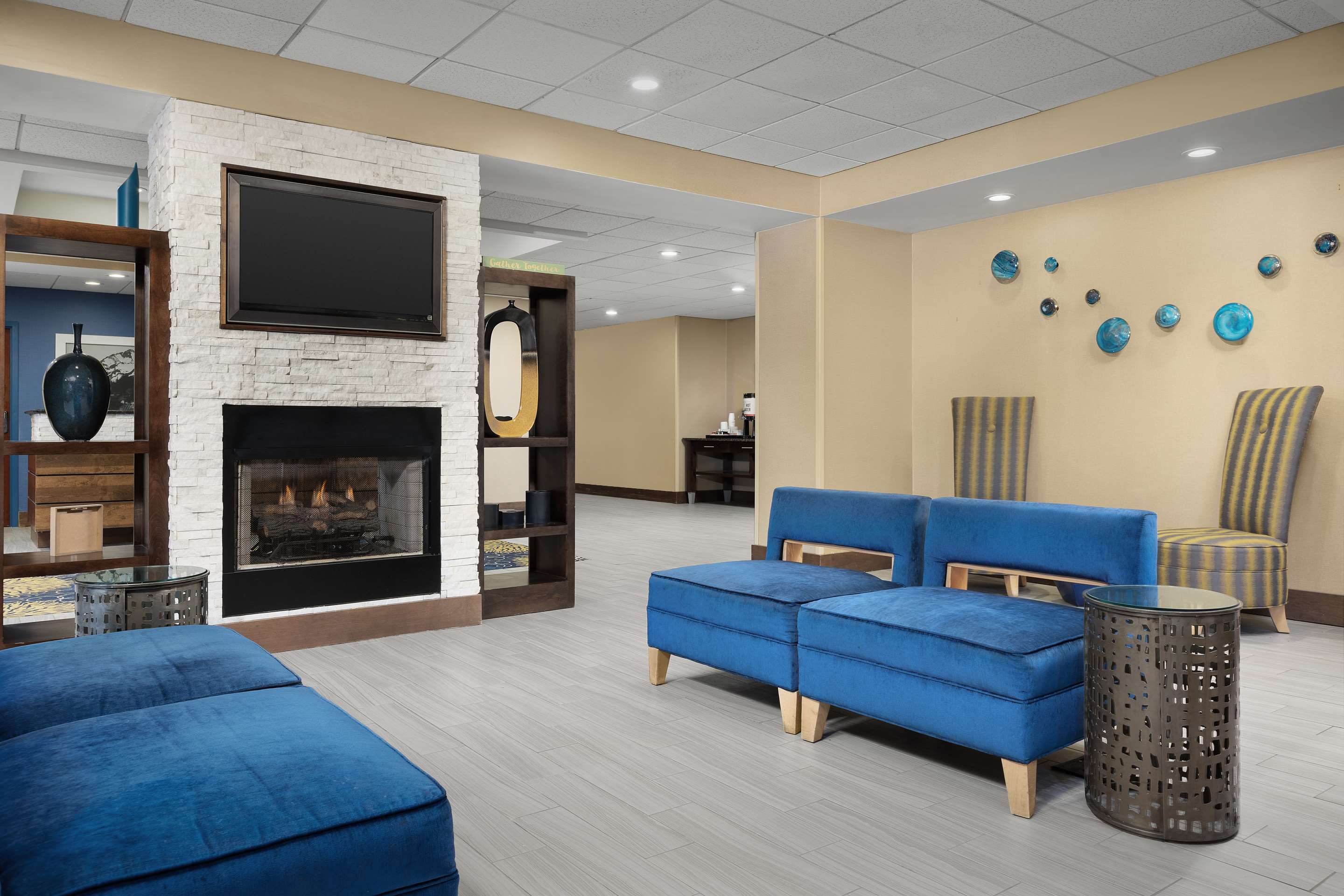 Lobby | Hampton Inn Syracuse Clay