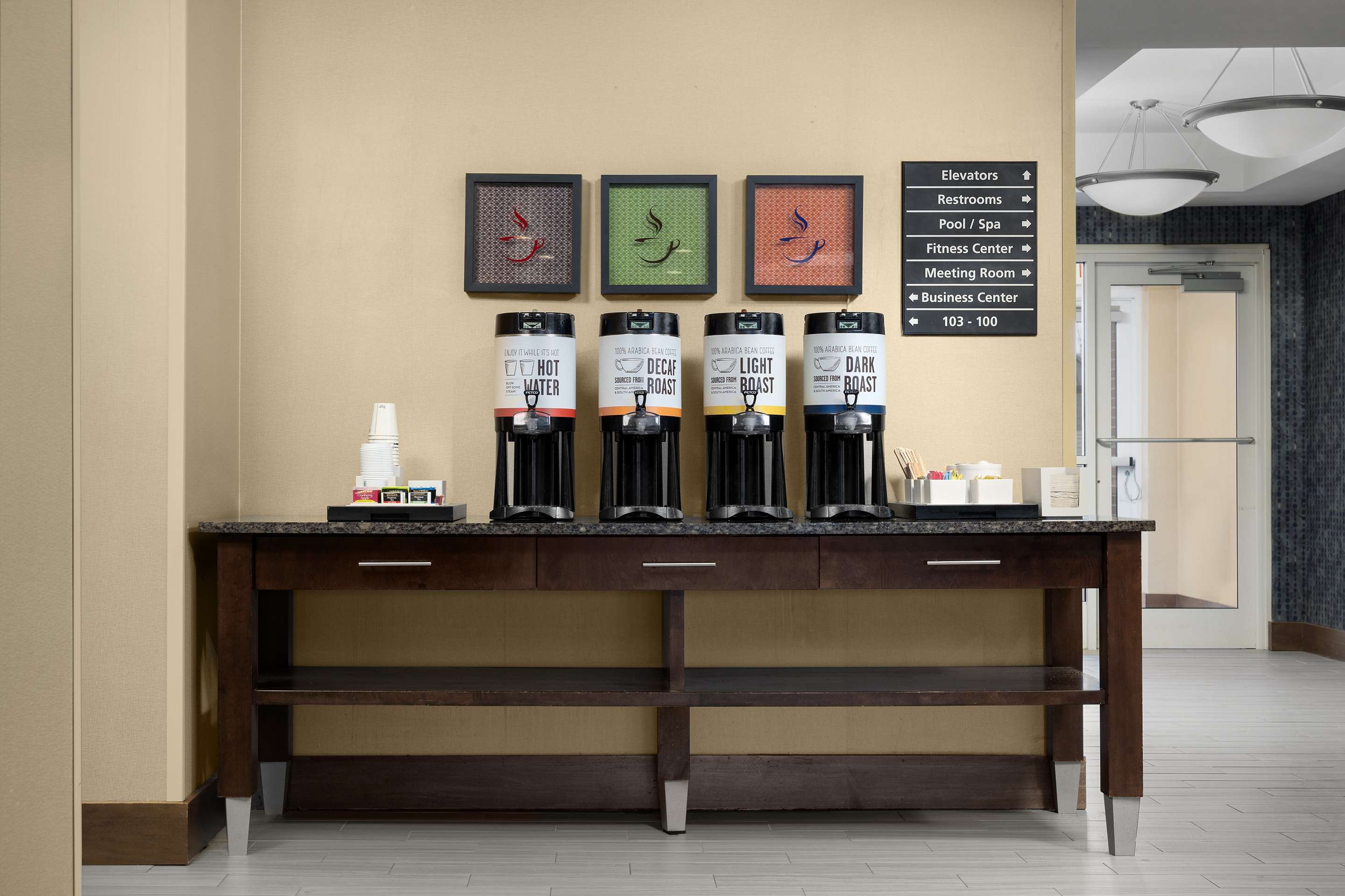 Restaurant | Hampton Inn Syracuse Clay