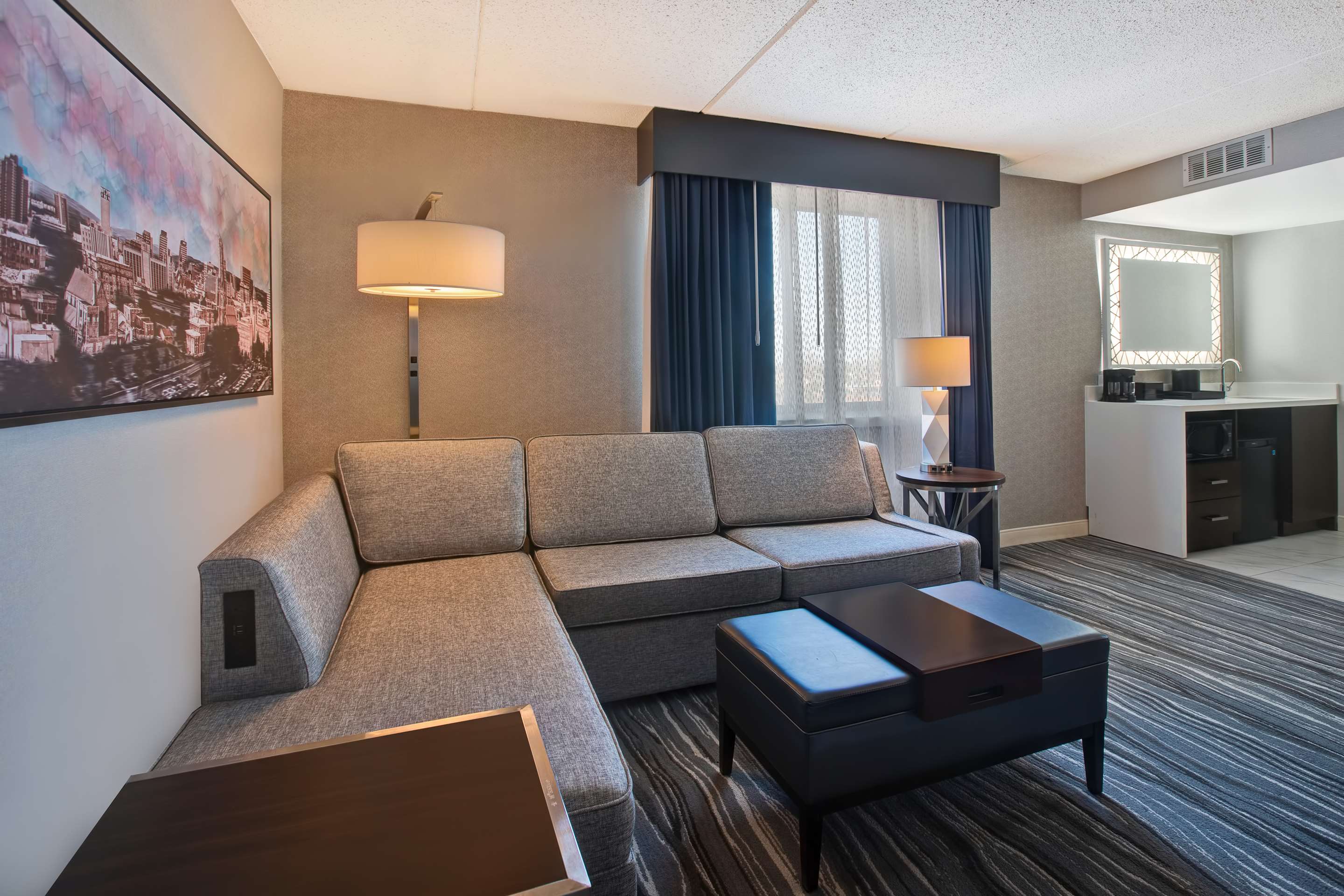 Guest room